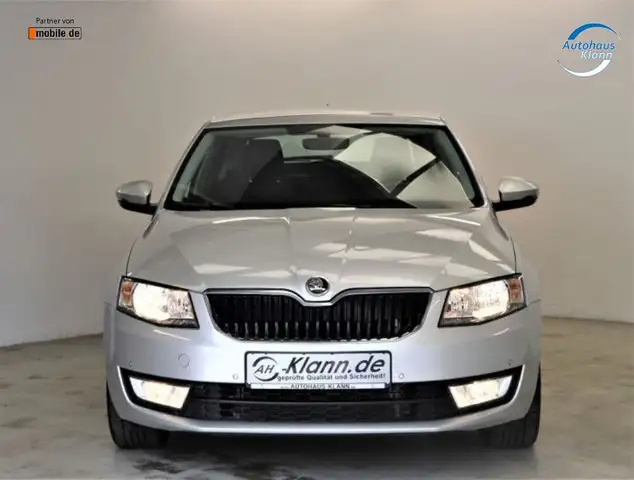 Skoda Octavia view 2