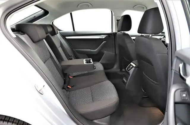 Skoda Octavia view 12