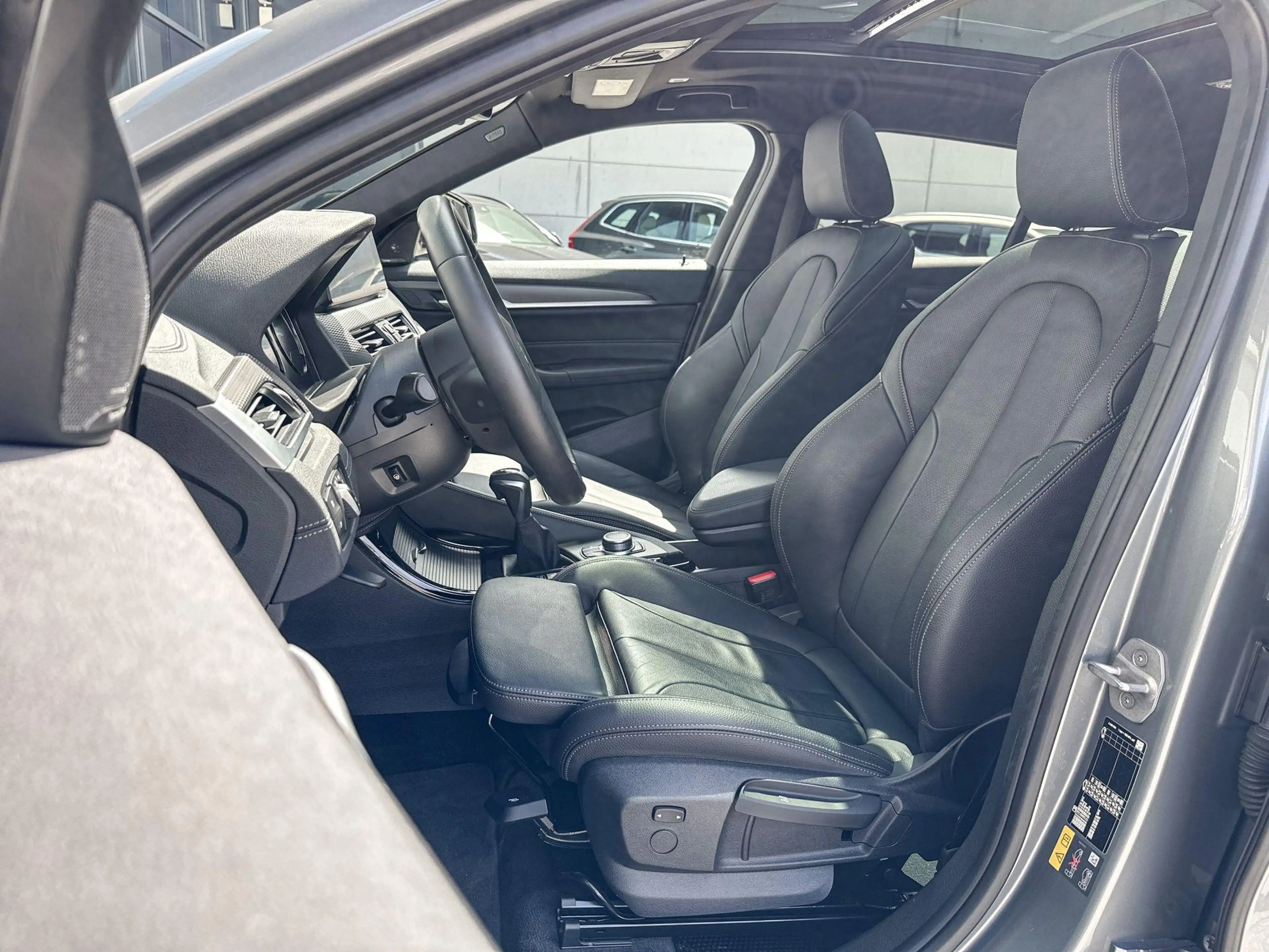 BMW X2 xDrive25e High Executive M-Sport — photo 29