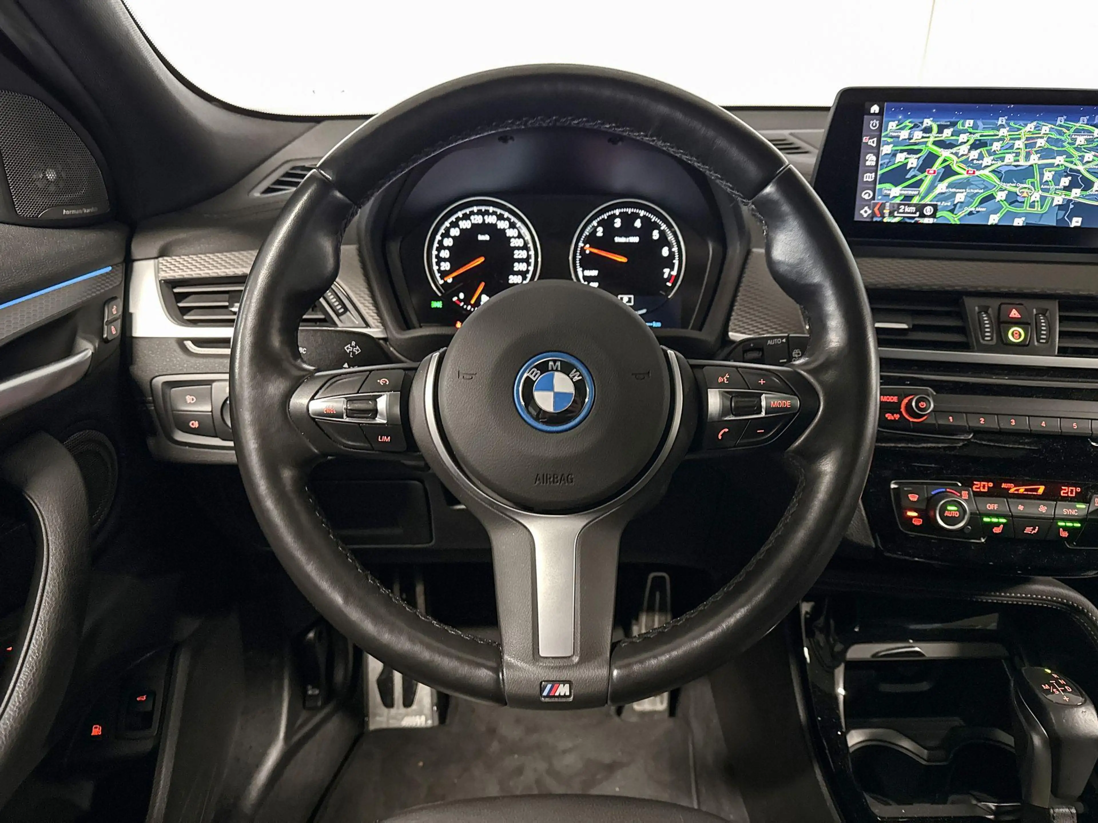 BMW X2 xDrive25e High Executive M-Sport — photo 34