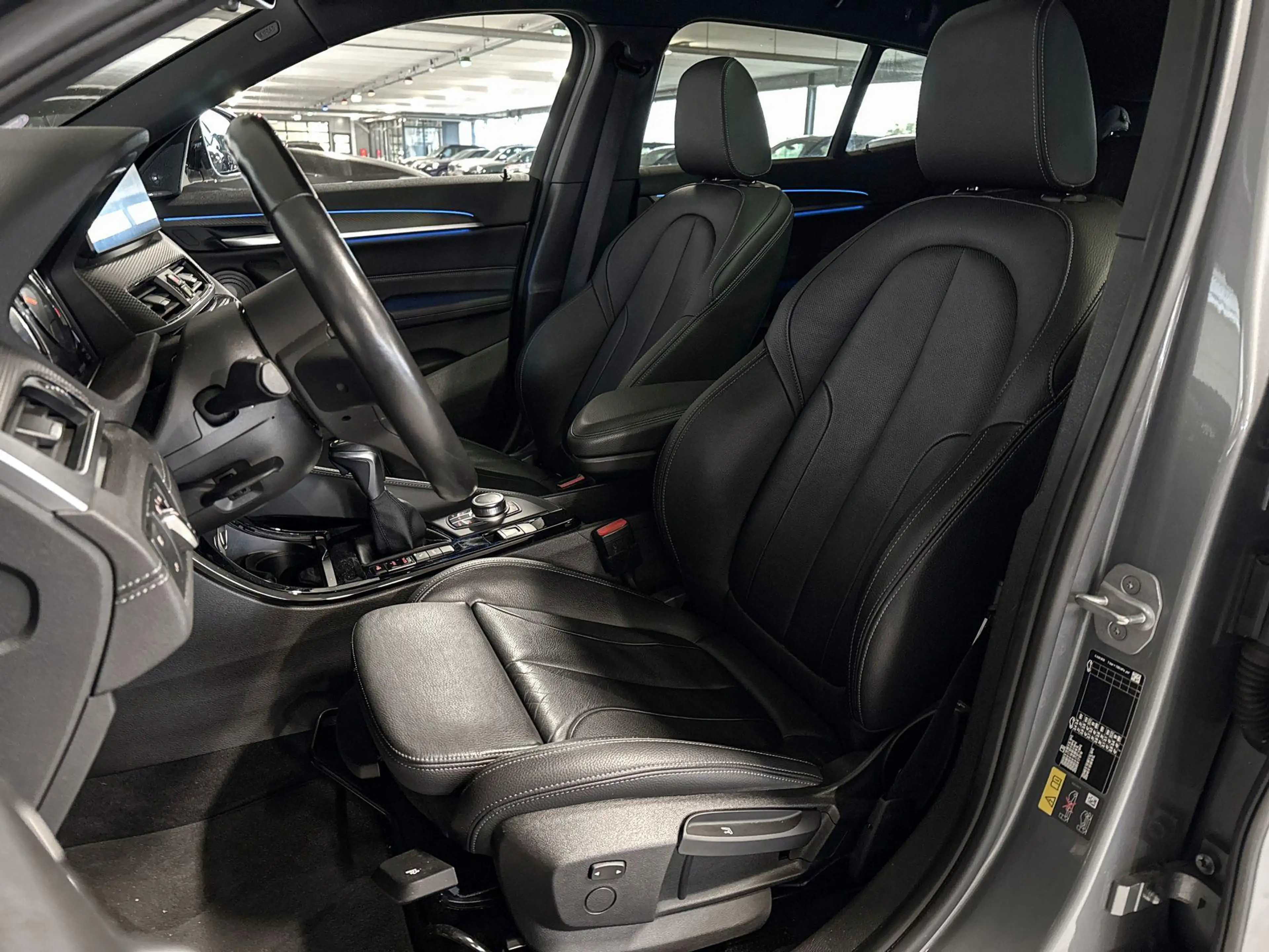 BMW X2 xDrive25e High Executive M-Sport — photo 9