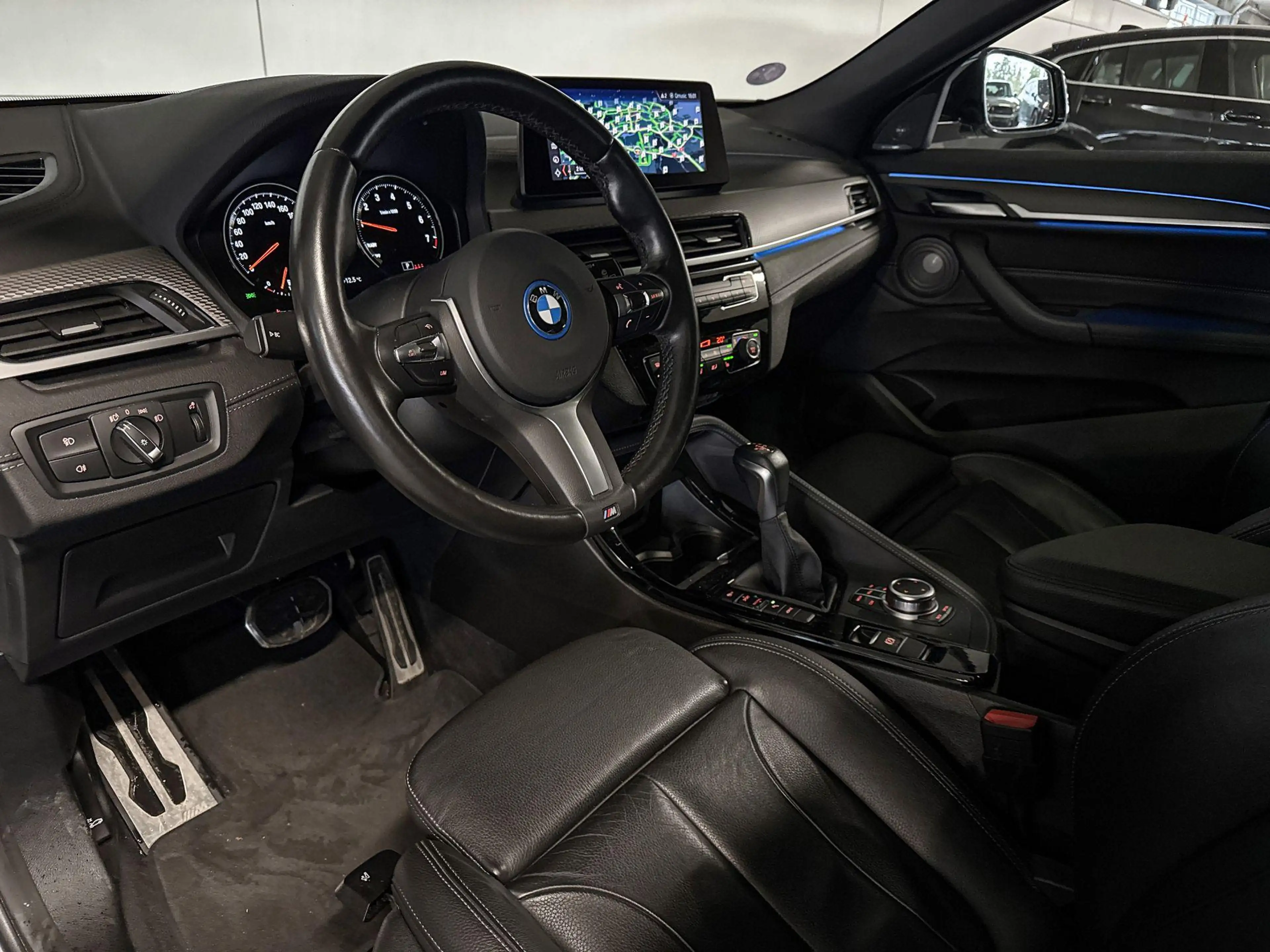 BMW X2 xDrive25e High Executive M-Sport — photo 26