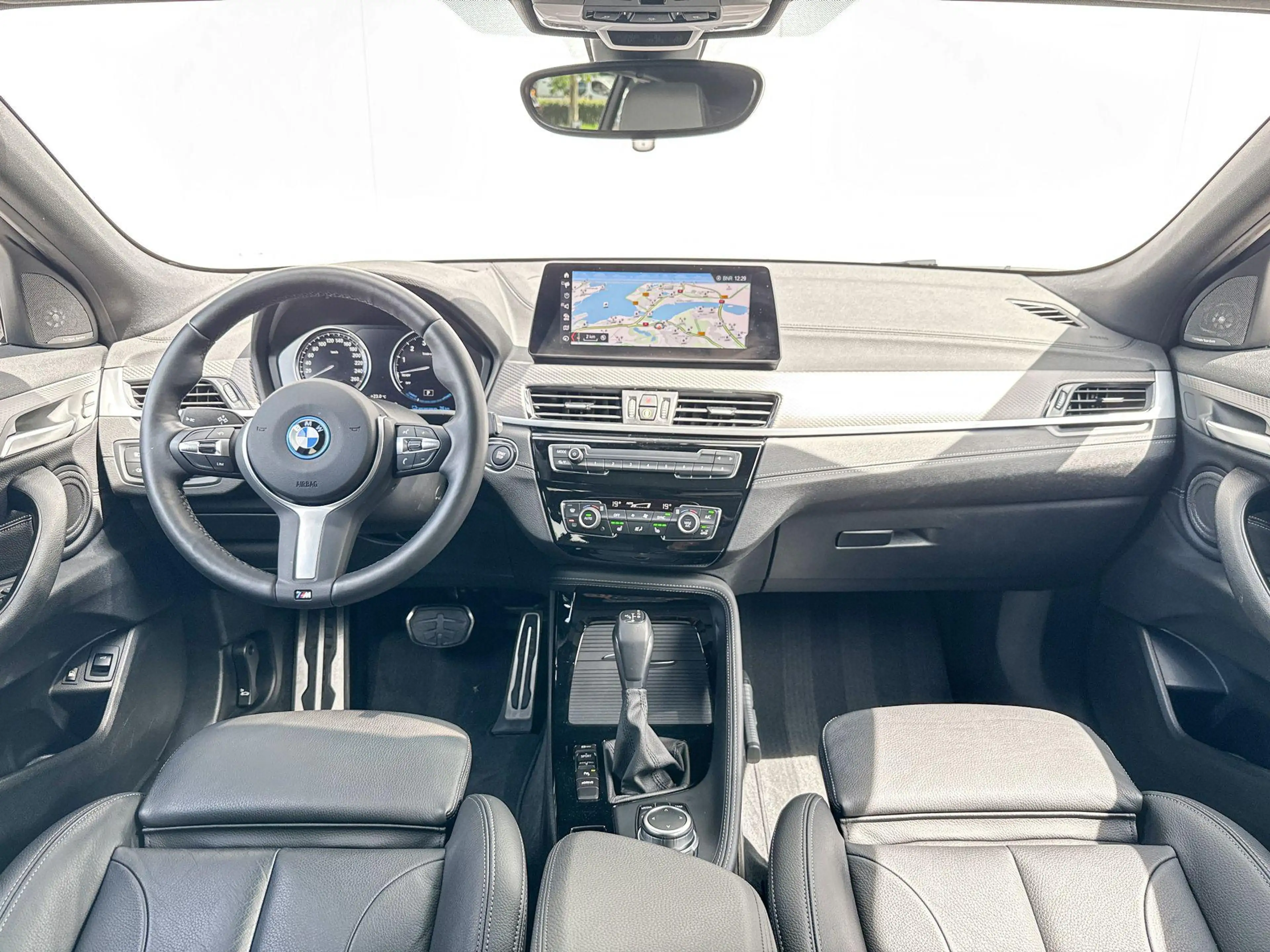 BMW X2 xDrive25e High Executive M-Sport — photo 33