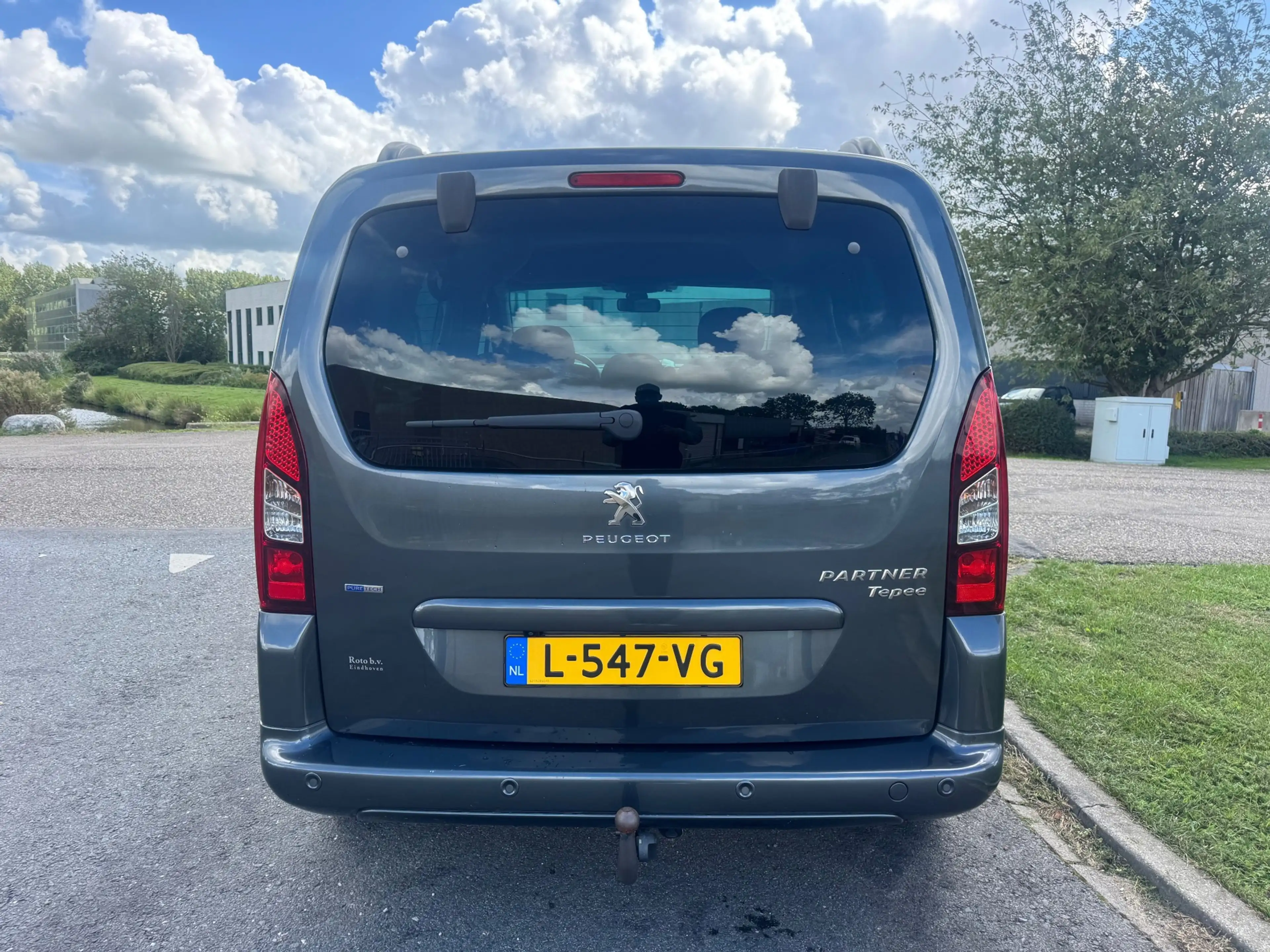 Peugeot Partner Tepee 2017 * 1.2 PureTech Active * MPV * APK * — photo 4