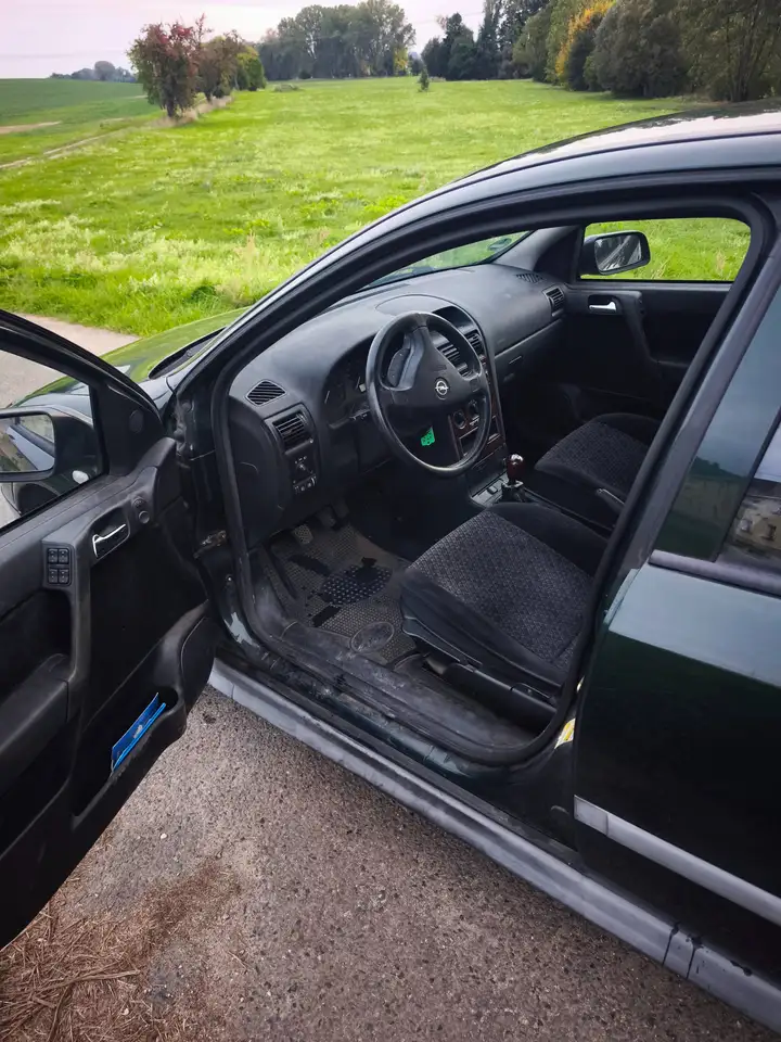Opel Astra 1.8 16V Elegance, foto 6