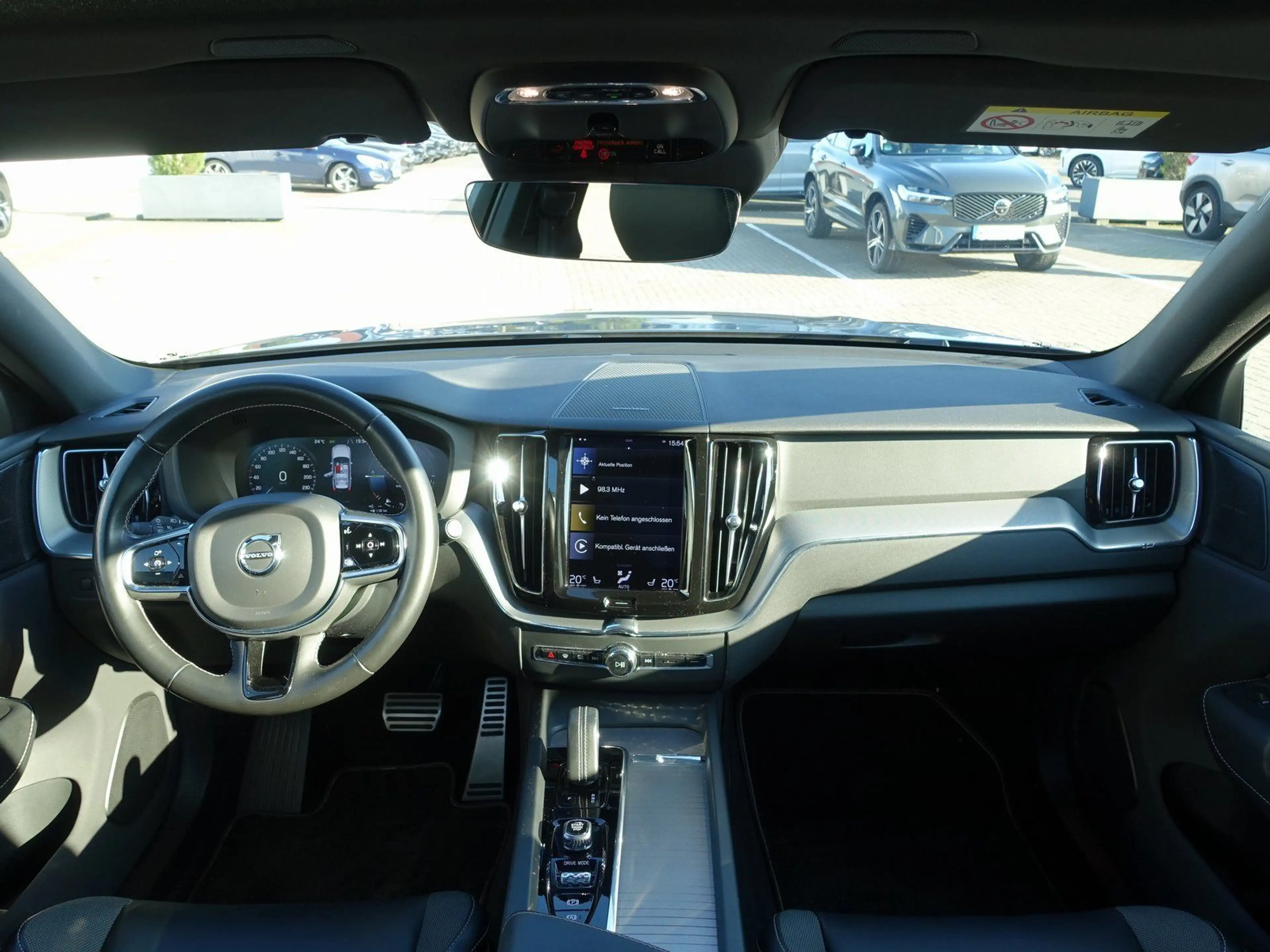 Volvo XC60 T6 Twin Engine AWD R Design Plug-In/Pano — photo 12