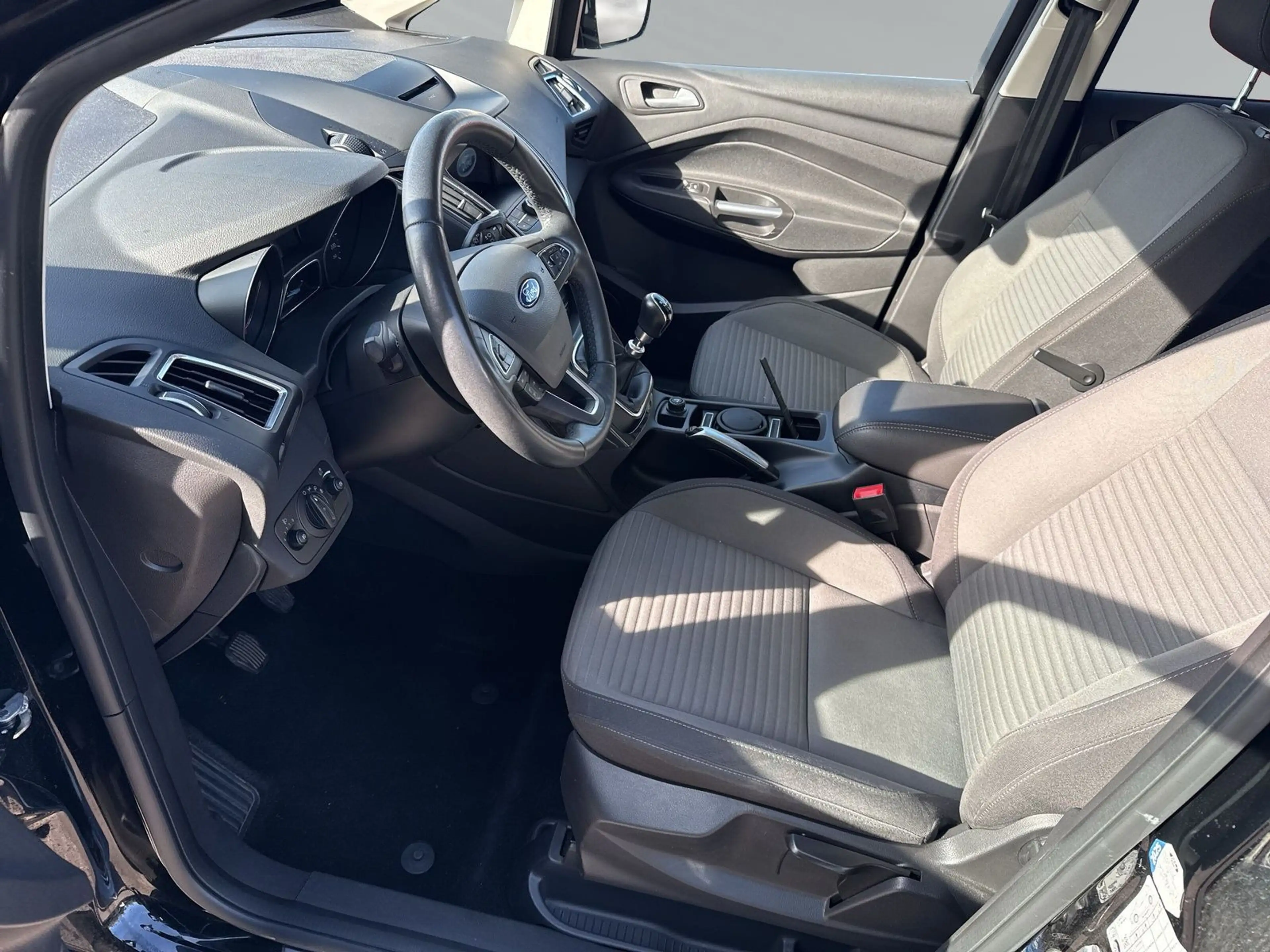 Ford C-Max 1.0 EcoBoost 125PS 6G Titanium S/S+NAV+KAM — photo 9