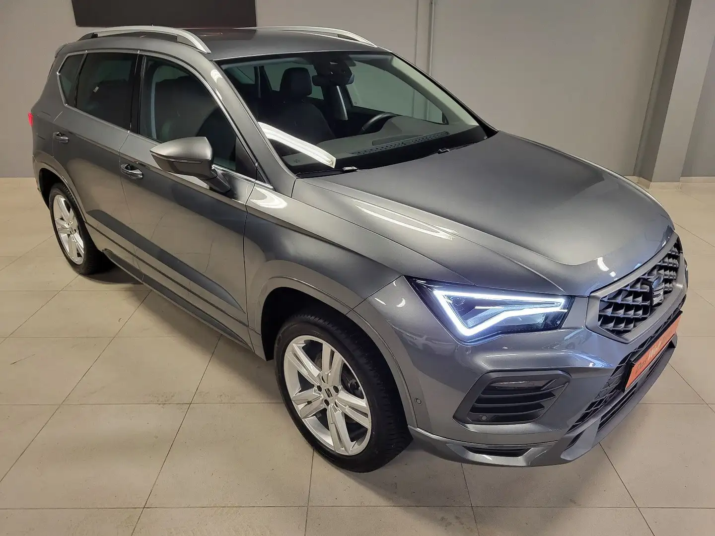 SEAT Ateca -FR- 2.0 TDI DSG *Ganzj.Reif.*Garantie* Grau - 1