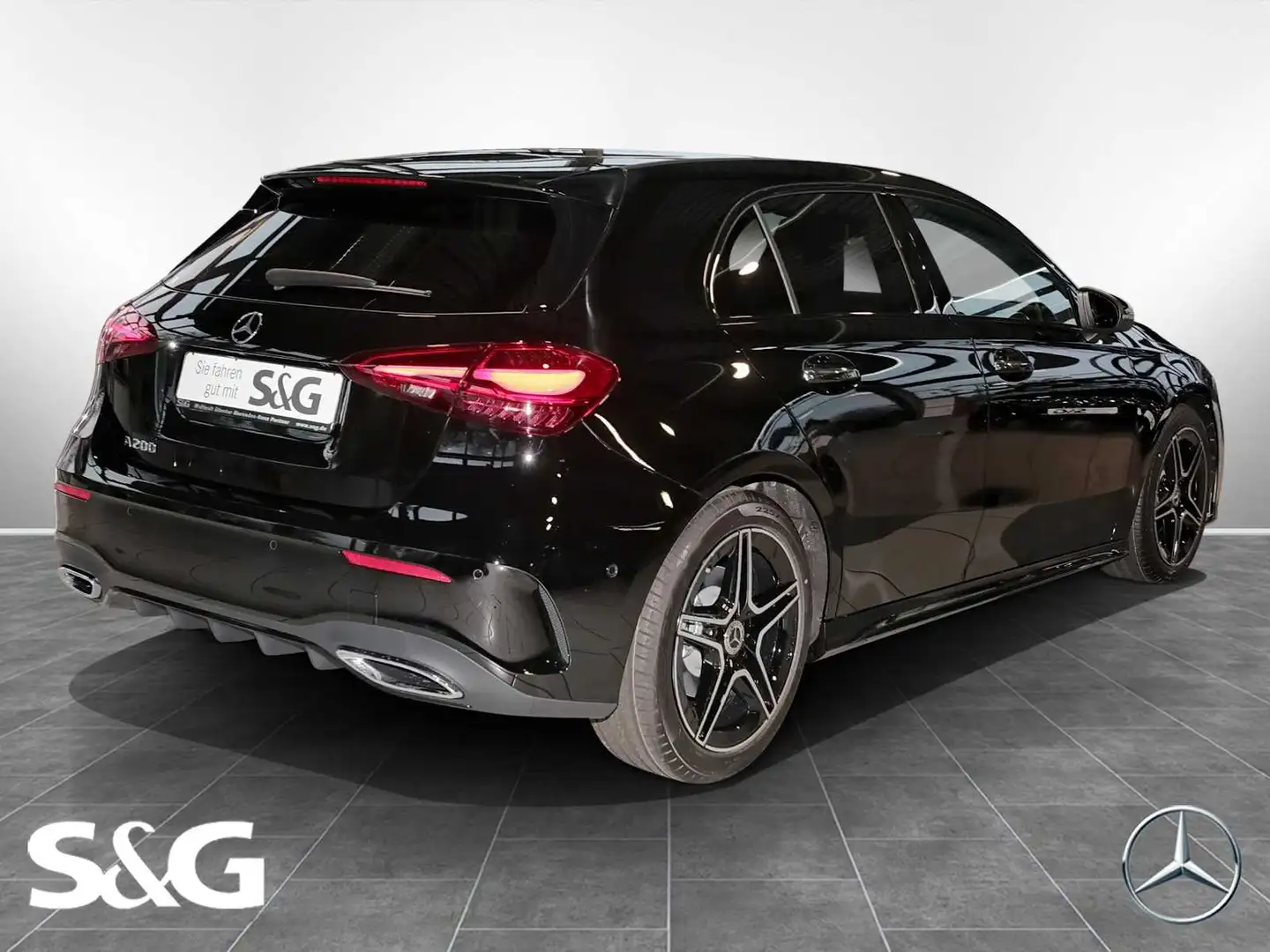 Mercedes-Benz A 200 AMG MBUX+RüKam+LED+Pano+Distronic+Totwink Schwarz - 2
