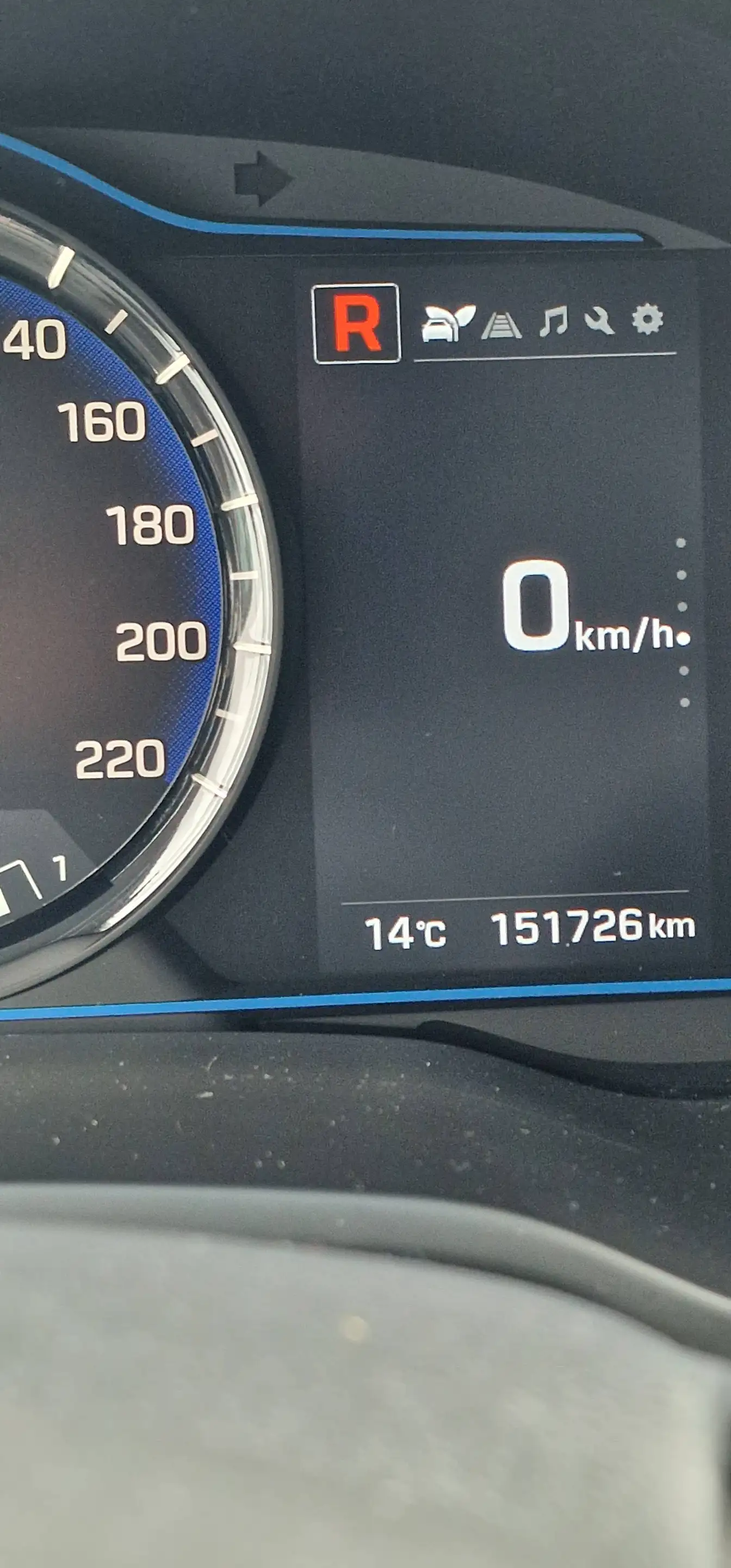 Hyundai IONIQ Trend Hybrid — photo 11