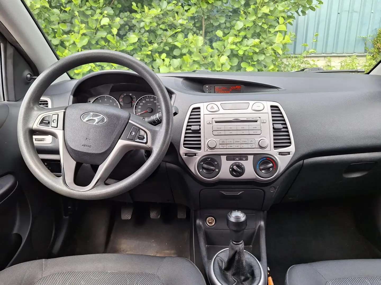 Hyundai i20 | 1.2i ActiveVersion | 2e eigenaar | Grau - 2