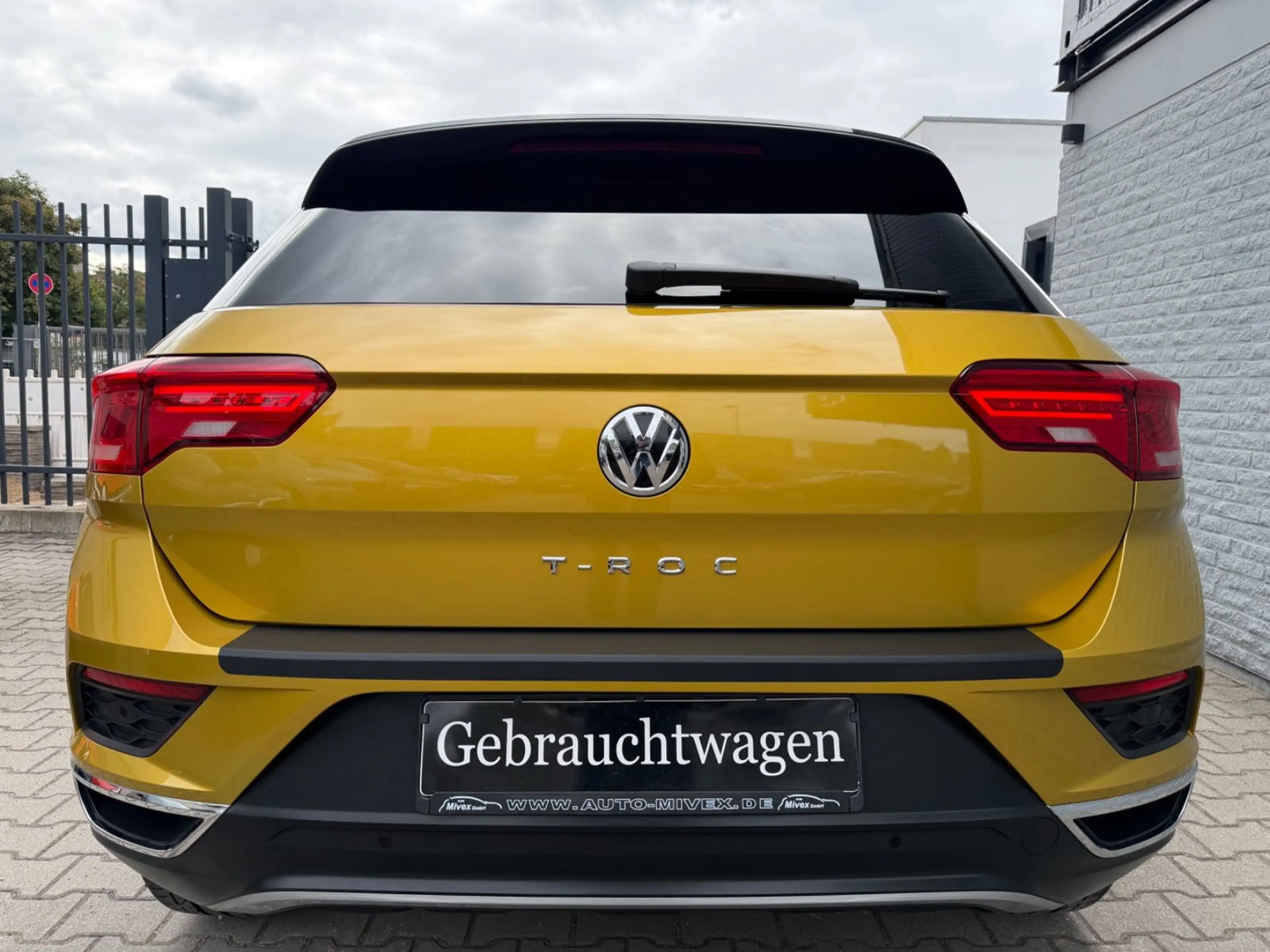 Volkswagen T-Roc 1,5 Style DSG LED — photo 10