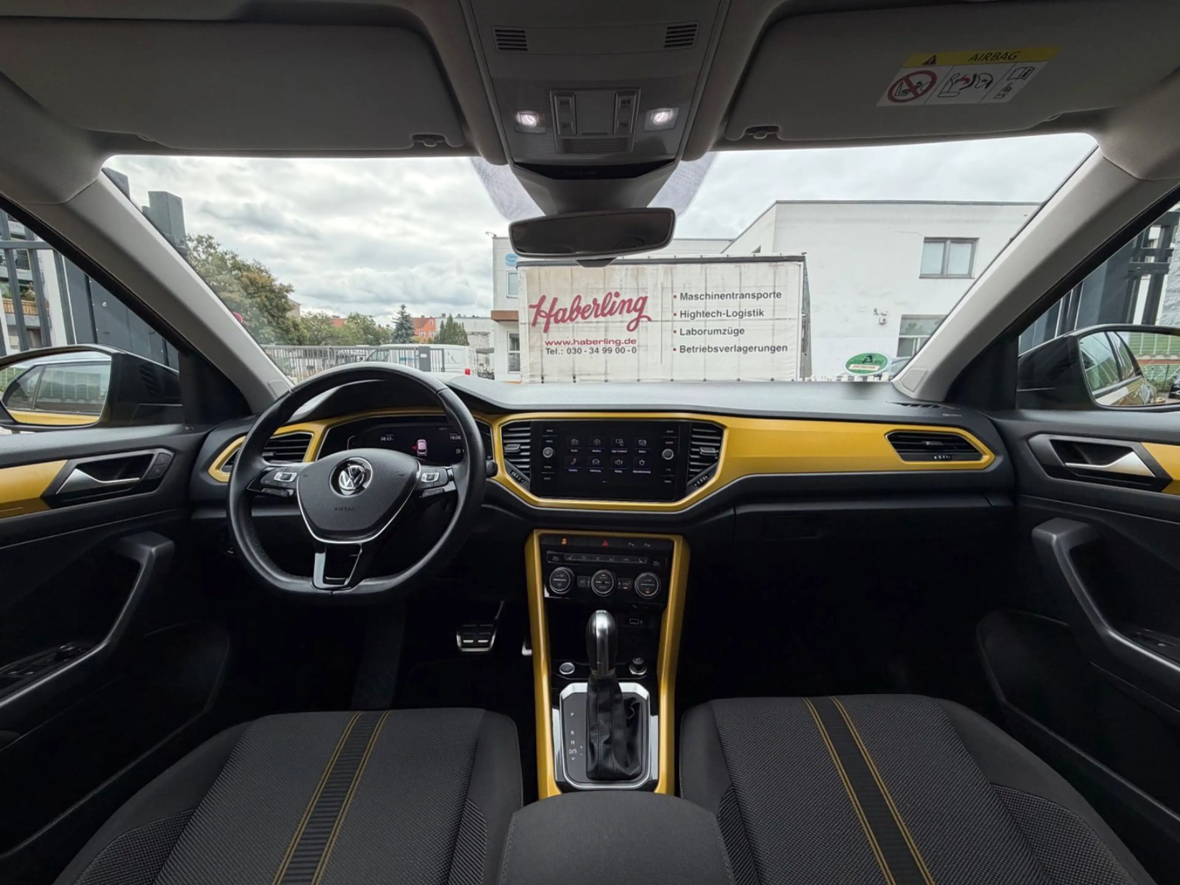Volkswagen T-Roc 1,5 Style DSG LED — photo 14