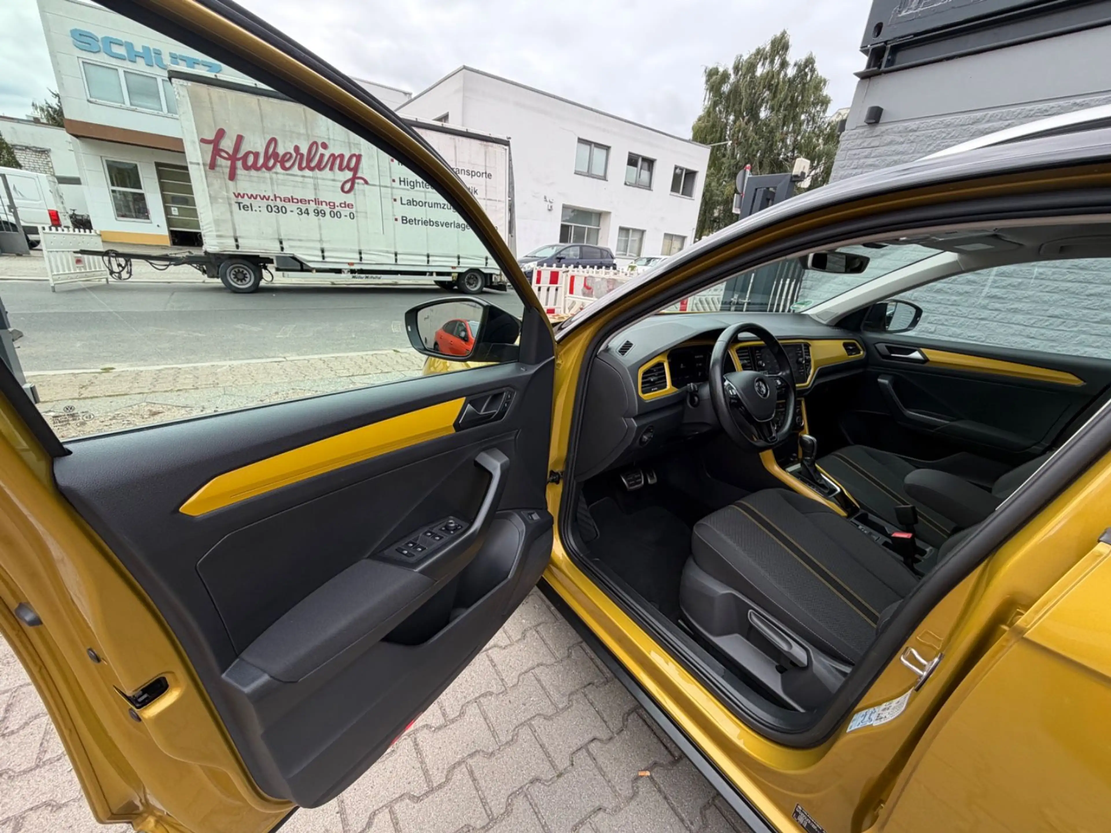 Volkswagen T-Roc 1,5 Style DSG LED — photo 15