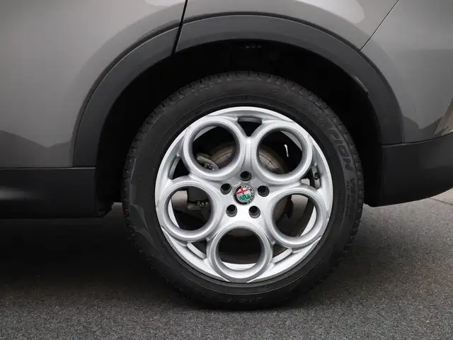 Alfa Romeo Tonale view 13