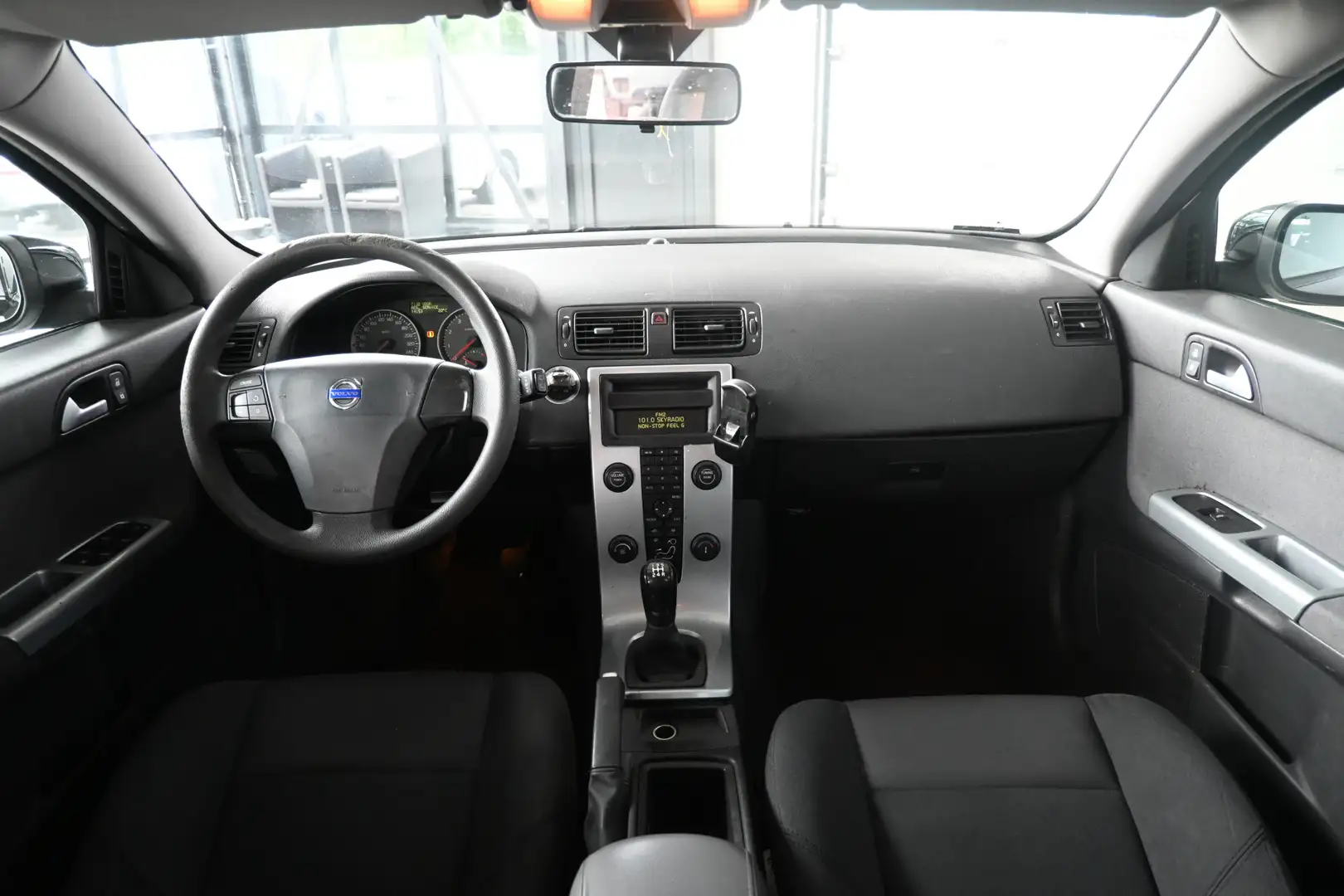 Volvo V50 2.0 Airco Cruise Control All in Prijs Inruil Mogel Black - 2
