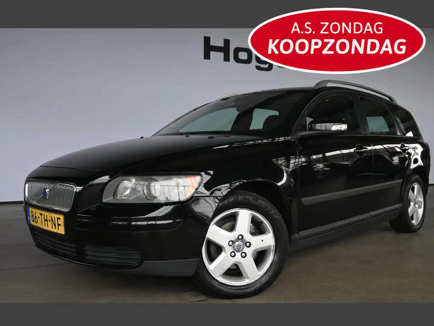 Volvo V50 2.0 Airco Cruise Control All in Prijs Inruil Mogel Black - 1