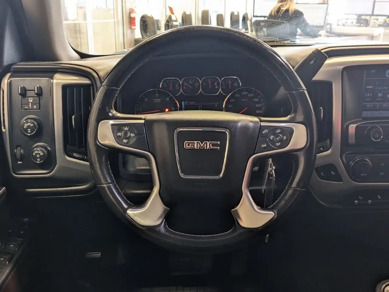 GMC Sierra 1500 снимка GMC Sierra 1500