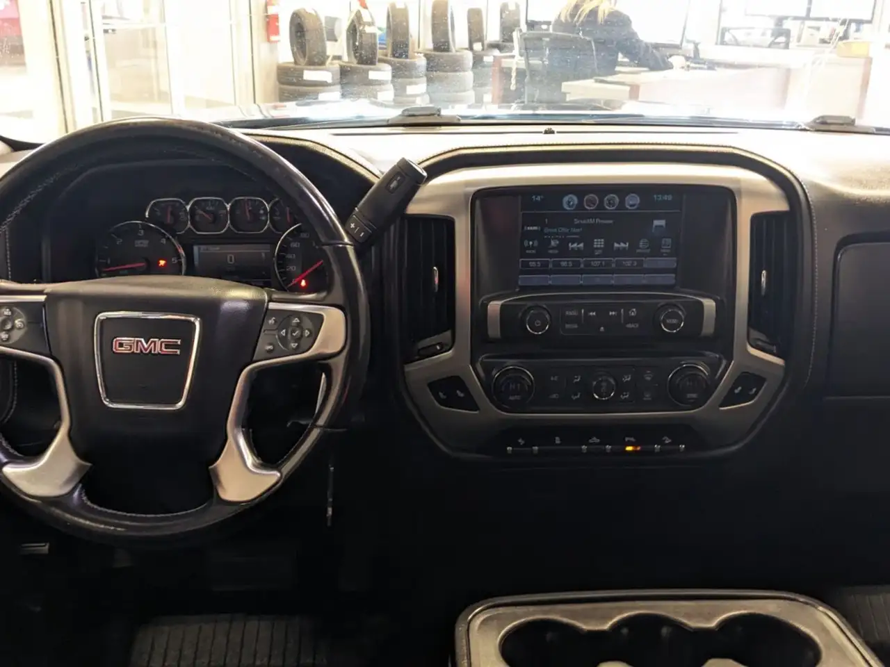 GMC Sierra 1500 снимка GMC Sierra 1500