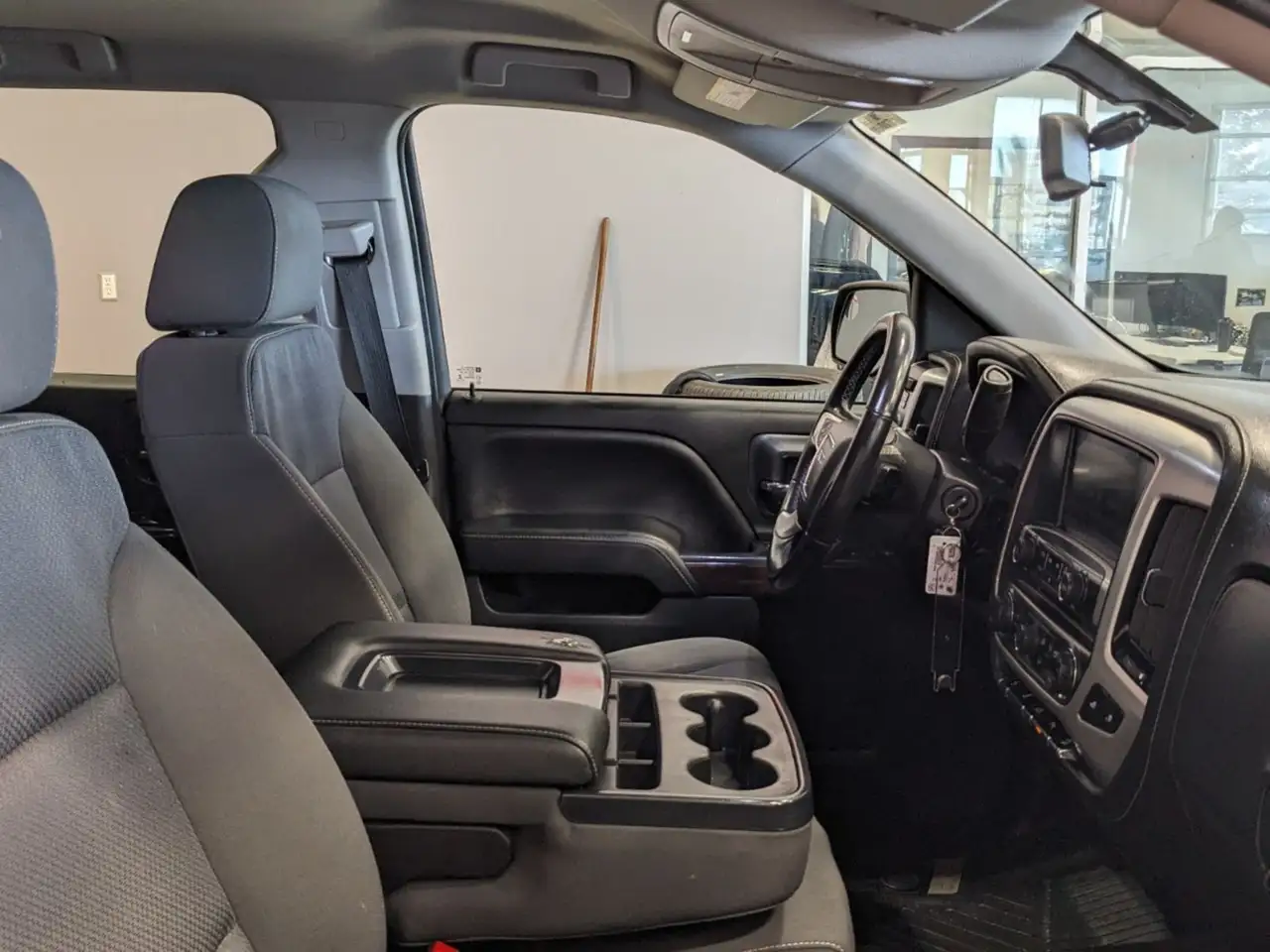GMC Sierra 1500 снимка GMC Sierra 1500