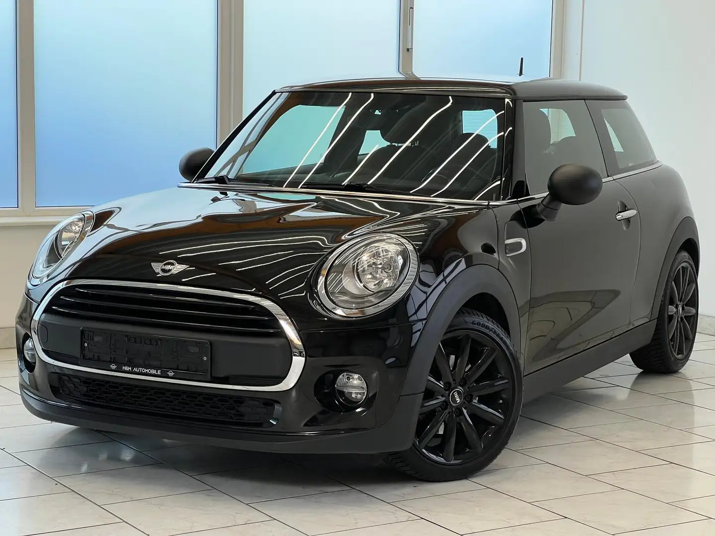 MINI One Mini One Blackyard - PDC/Sitzheizung/Klima Noir - 2