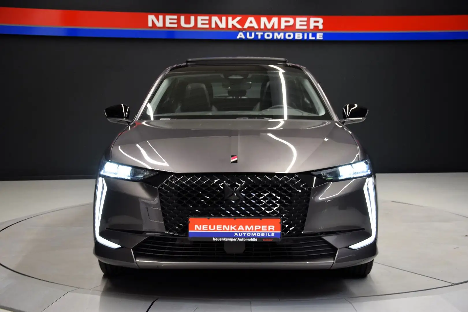 DS Automobiles DS 4 Performance Line Pano Sitzheizung Grau - 2