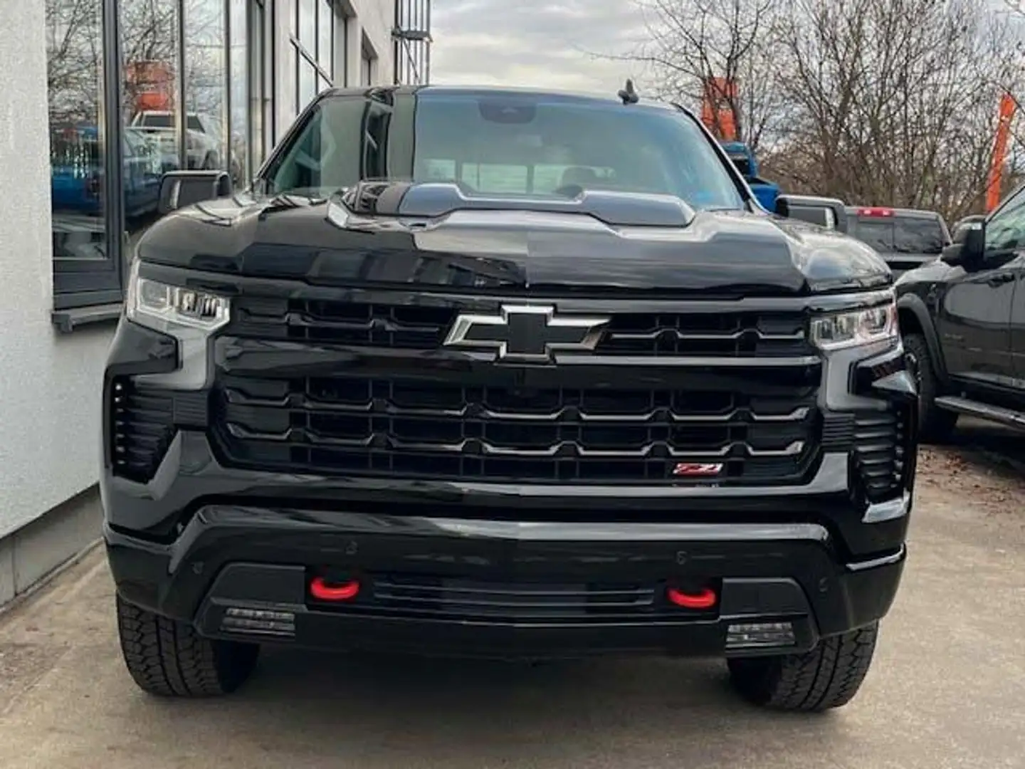 Chevrolet Silverado 1500 Crew Cab Trail Boss 6.2l 4.99% Schwarz - 2