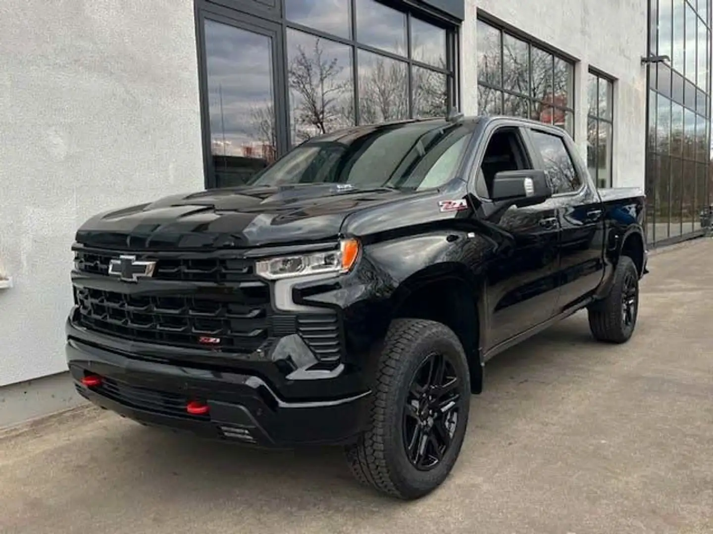 Chevrolet Silverado 1500 Crew Cab Trail Boss 6.2l 4.99% Schwarz - 1
