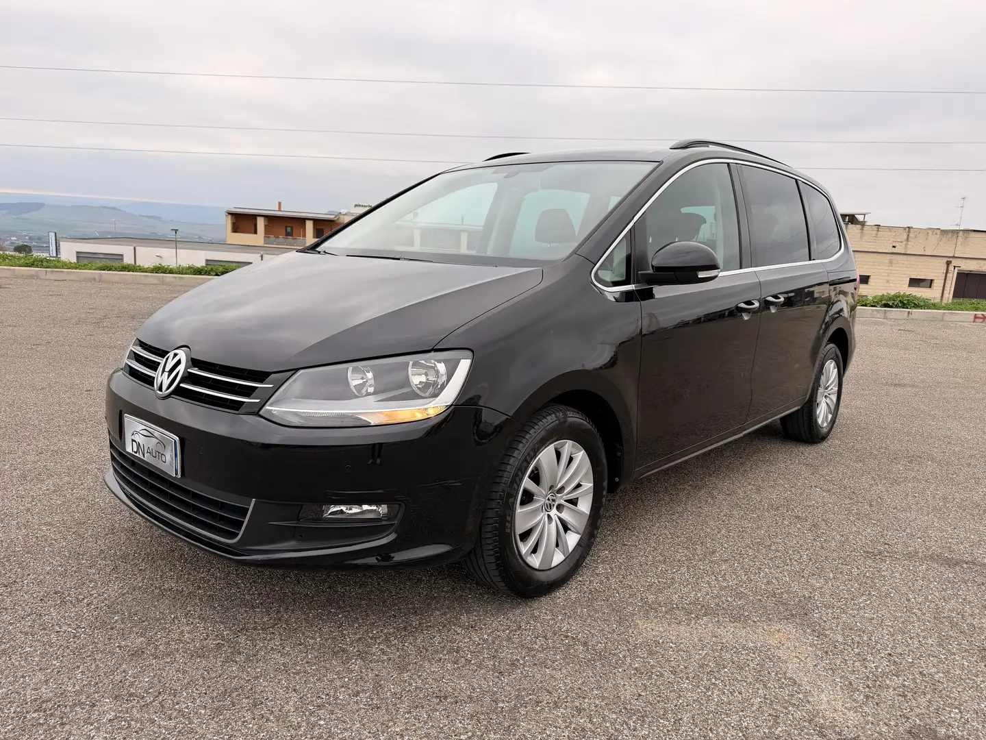 Volkswagen Sharan Sharan II 2010 2.0 tdi Trendline Schwarz - 1