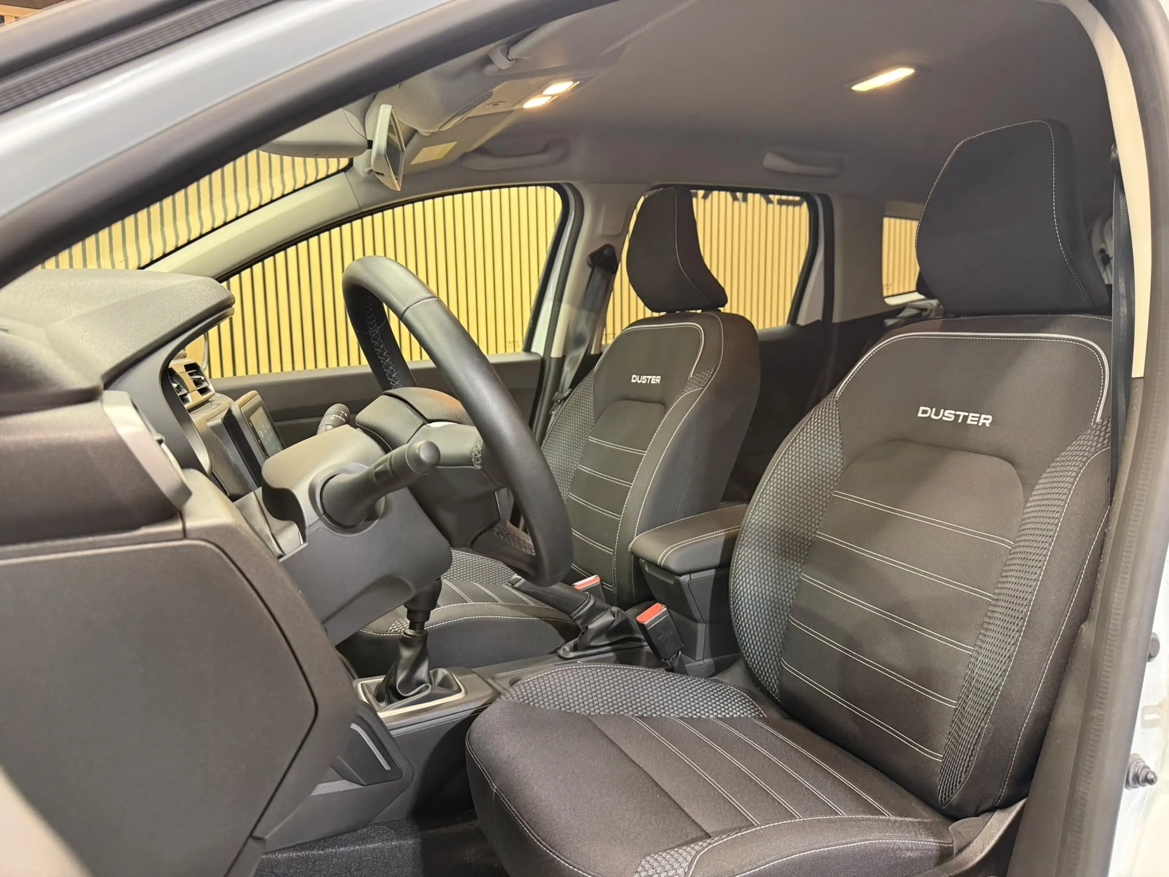 Dacia Duster 1.0 ECO ESSENTIAL ** GARANTIE 12 MOIS ** — photo 14