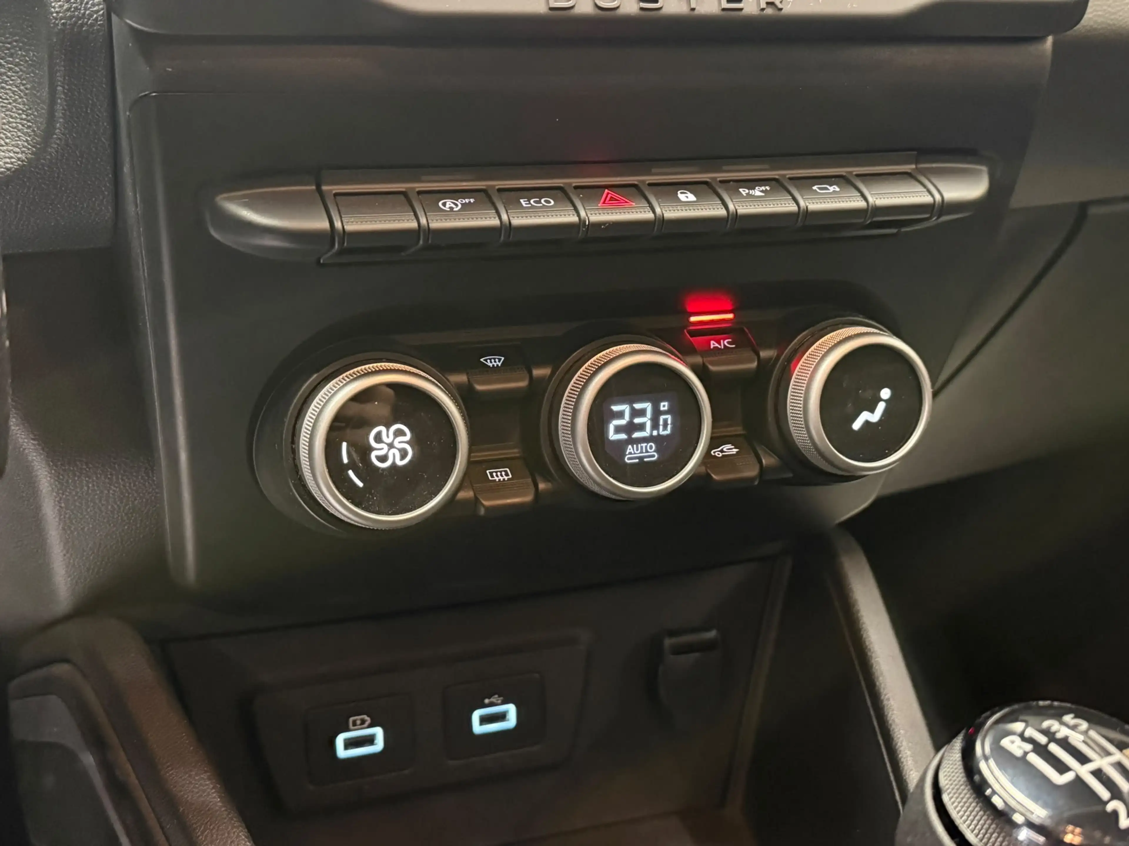 Dacia Duster 1.0 ECO ESSENTIAL ** GARANTIE 12 MOIS ** — photo 11