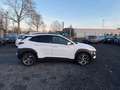 Hyundai KONA ADVANTAGE + HYBRID 2WD/NAVI/KAMERA/TÜV NEU Weiß - thumbnail 1