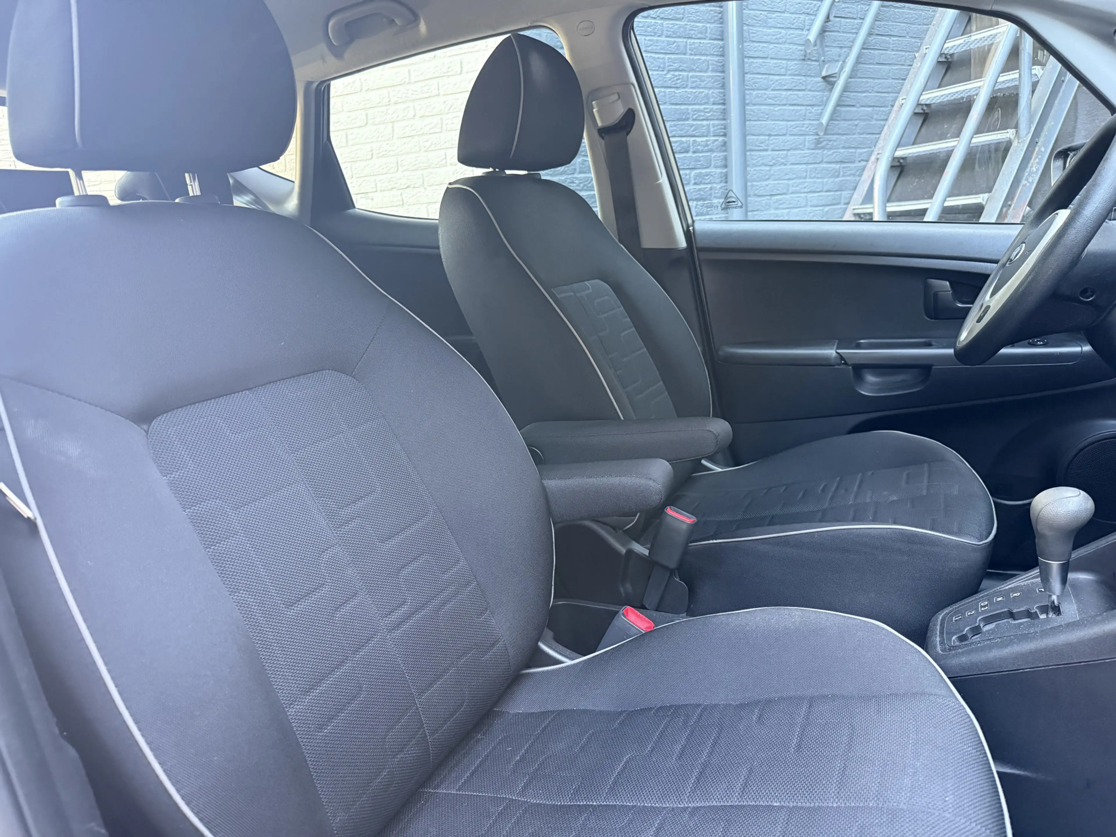 Kia Venga 1.6 125pk Aut. Plus Pack Trekhaak | Camera | Navi — photo 3