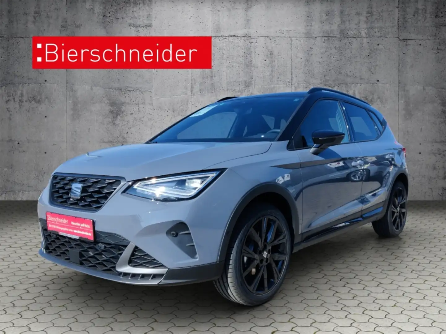 SEAT Arona 1.0 TSI DSG FR Black Edition NAVI LED ACC SHZ GRA Grau - 1