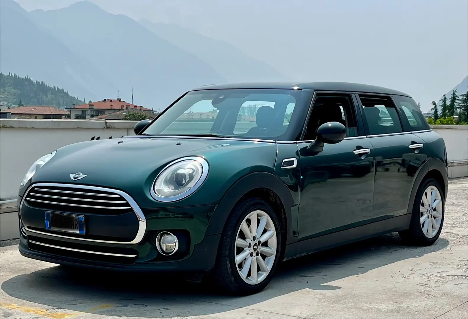 MINI One D Clubman Mini Clubman Hype 1.5 One D auto Зелений - 2