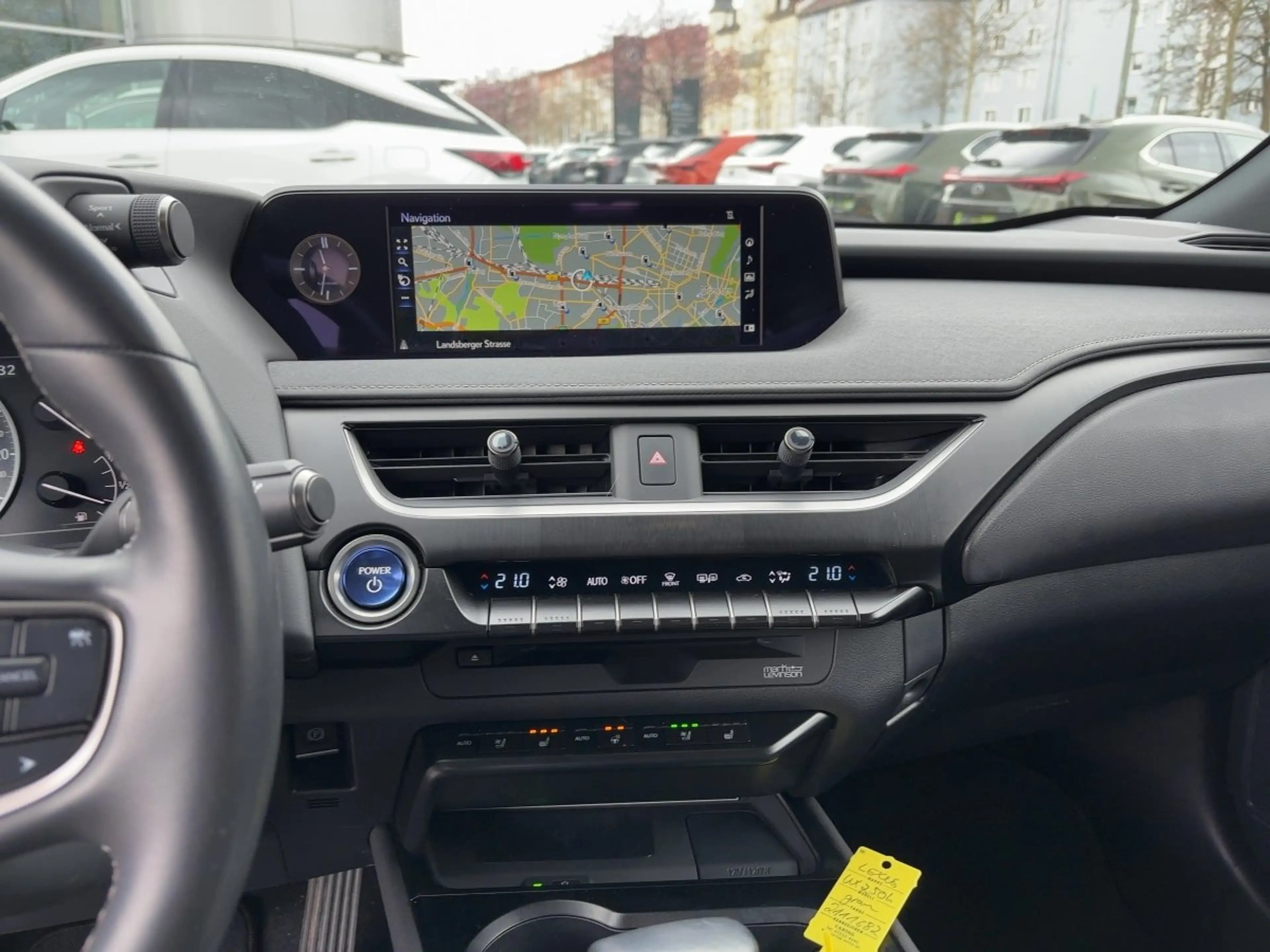 Lexus UX 250h UX 250 h Luxury Line wenig KM*Vollausstattung — photo 15