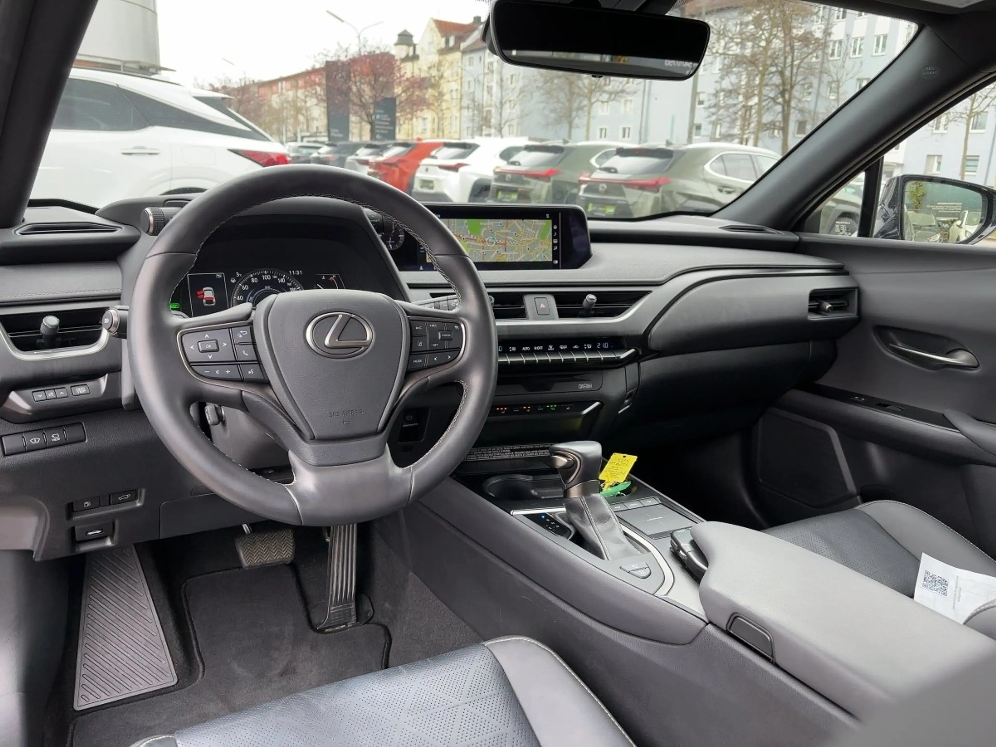 Lexus UX 250h UX 250 h Luxury Line wenig KM*Vollausstattung — photo 13