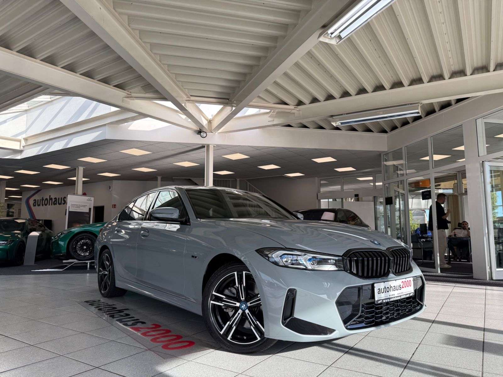 Second hand Bmw 3 Series 320