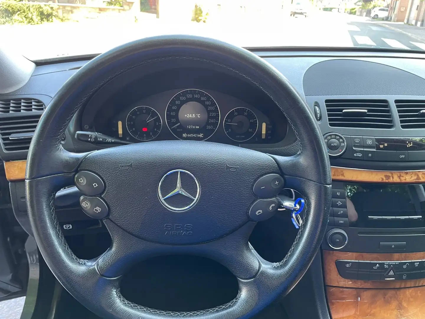 Mercedes-Benz E 200 CDI Elegance / automatique / 164.000 km car pass - 2