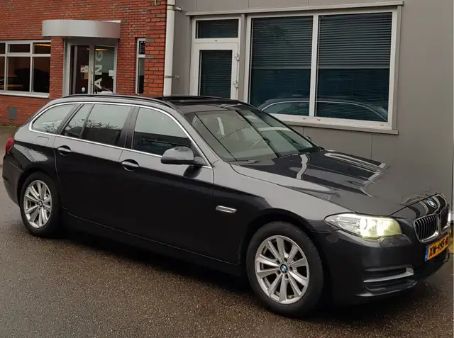 BMW 518 5-serie Touring 518D 2.0 Aut8 Pano Leder Navi Xeno