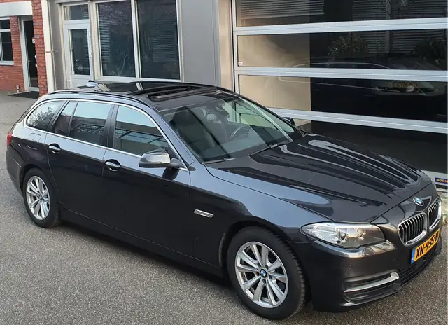 BMW 518 5-serie Touring 518D 2.0 Aut8 Pano Leder Navi Xeno