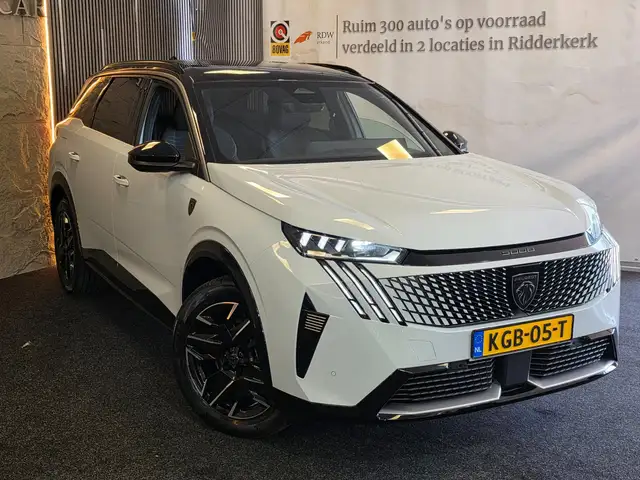 Peugeot 5008 view 9