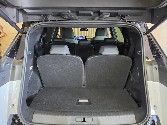 Peugeot 5008 view 13