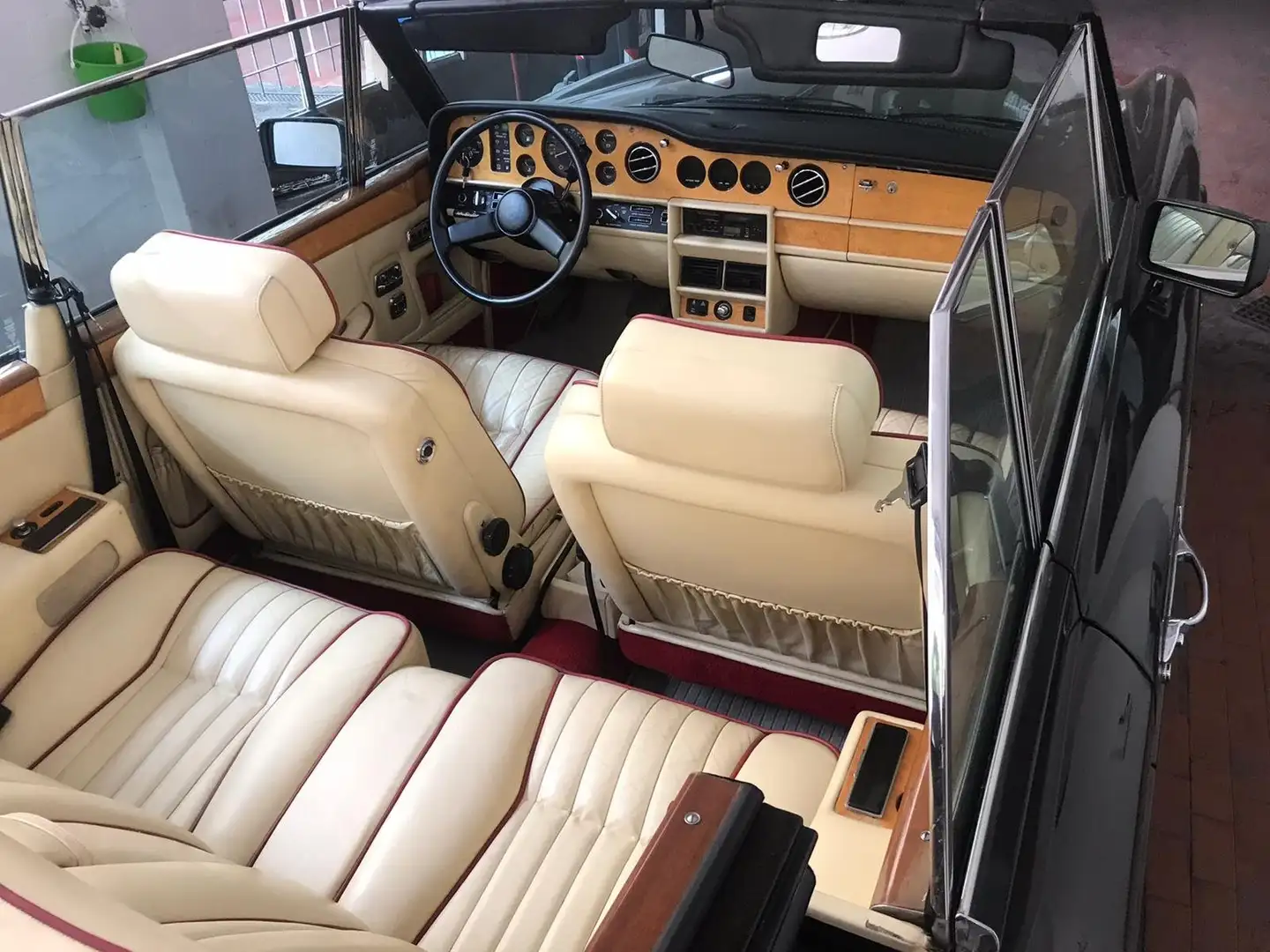 Rolls-Royce Corniche Corniche 6.8 Cabriolet Negru - 2
