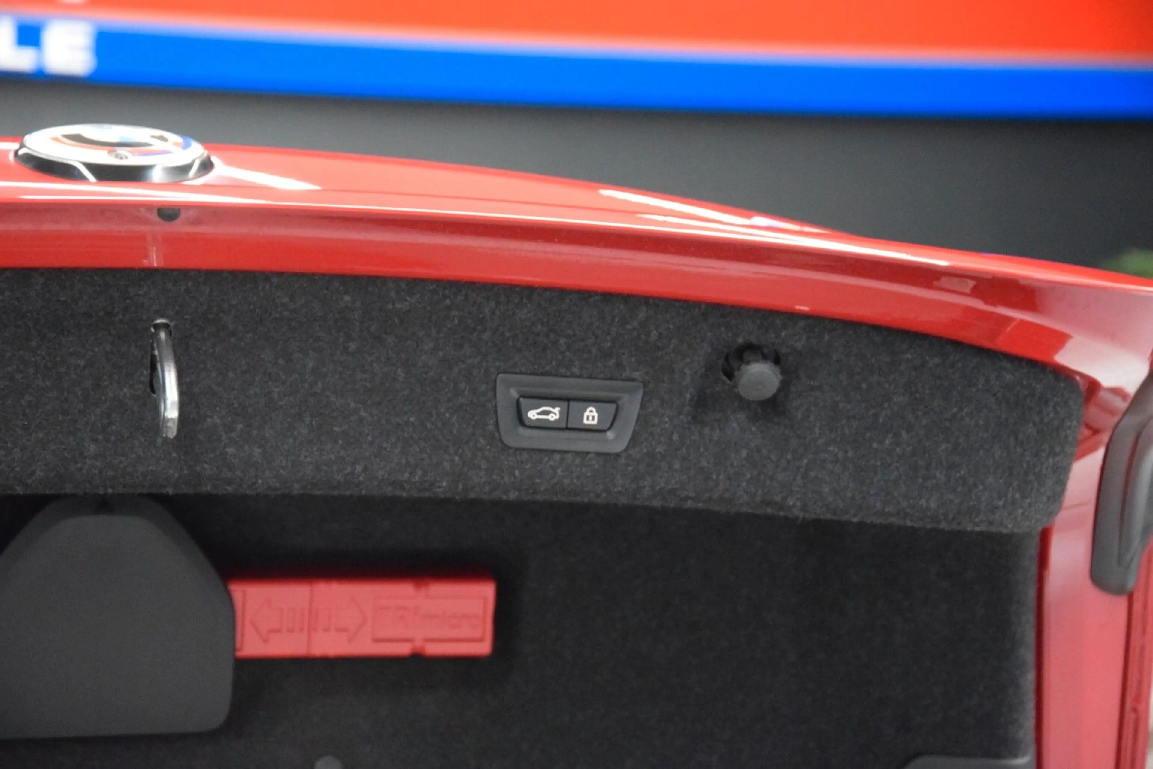 BMW M4 Coupe xDrive Competition 50 Jahre Edition — photo 11