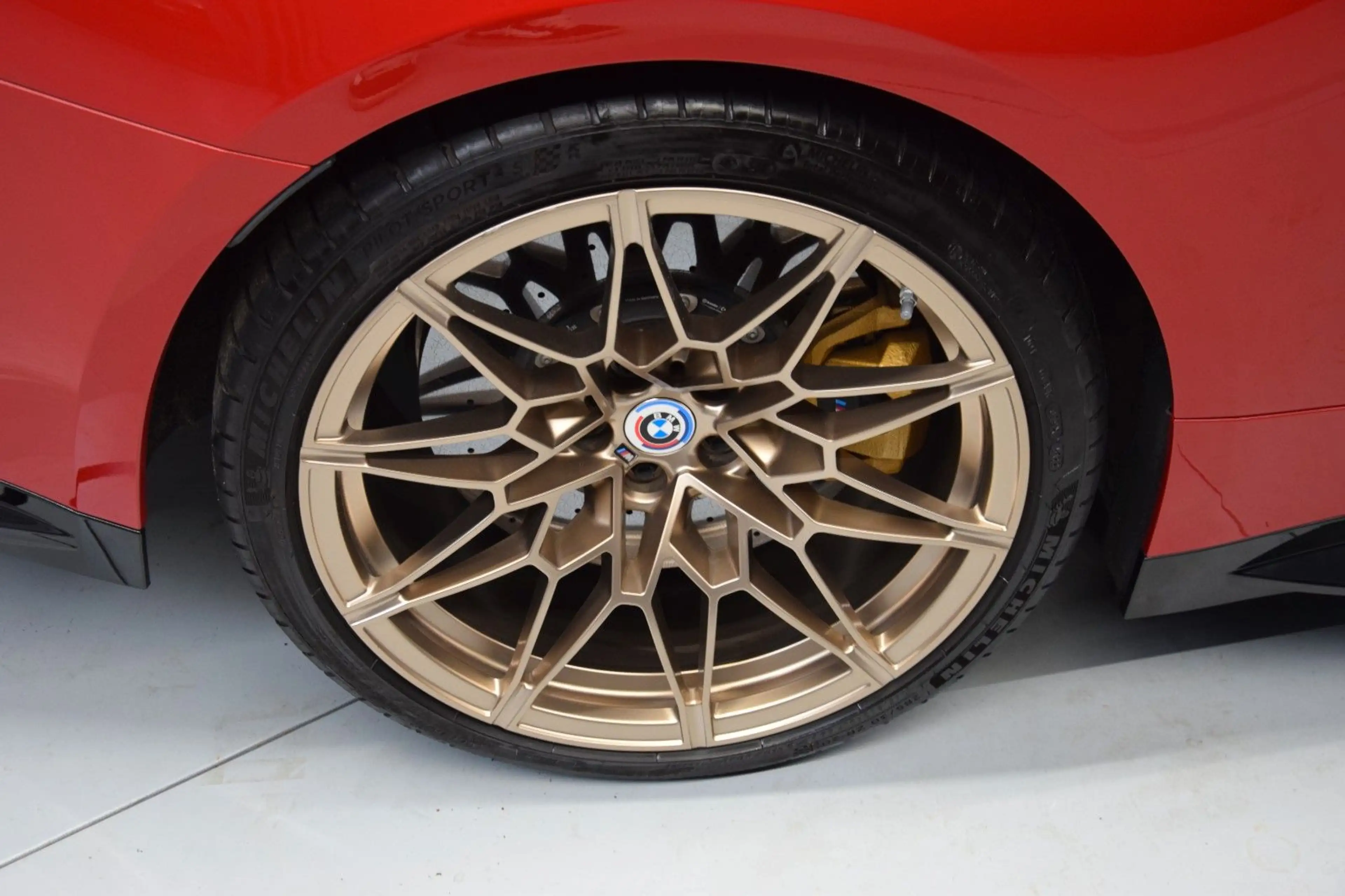 BMW M4 Coupe xDrive Competition 50 Jahre Edition — photo 12