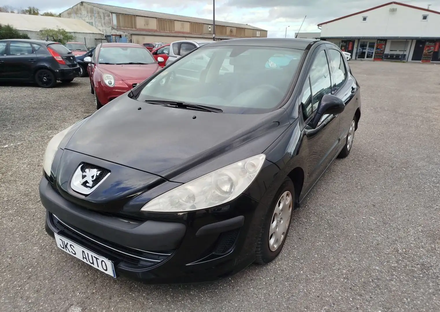 Peugeot 308 5 Portes 1.6 HDi 16V 90 cv Noir - 1