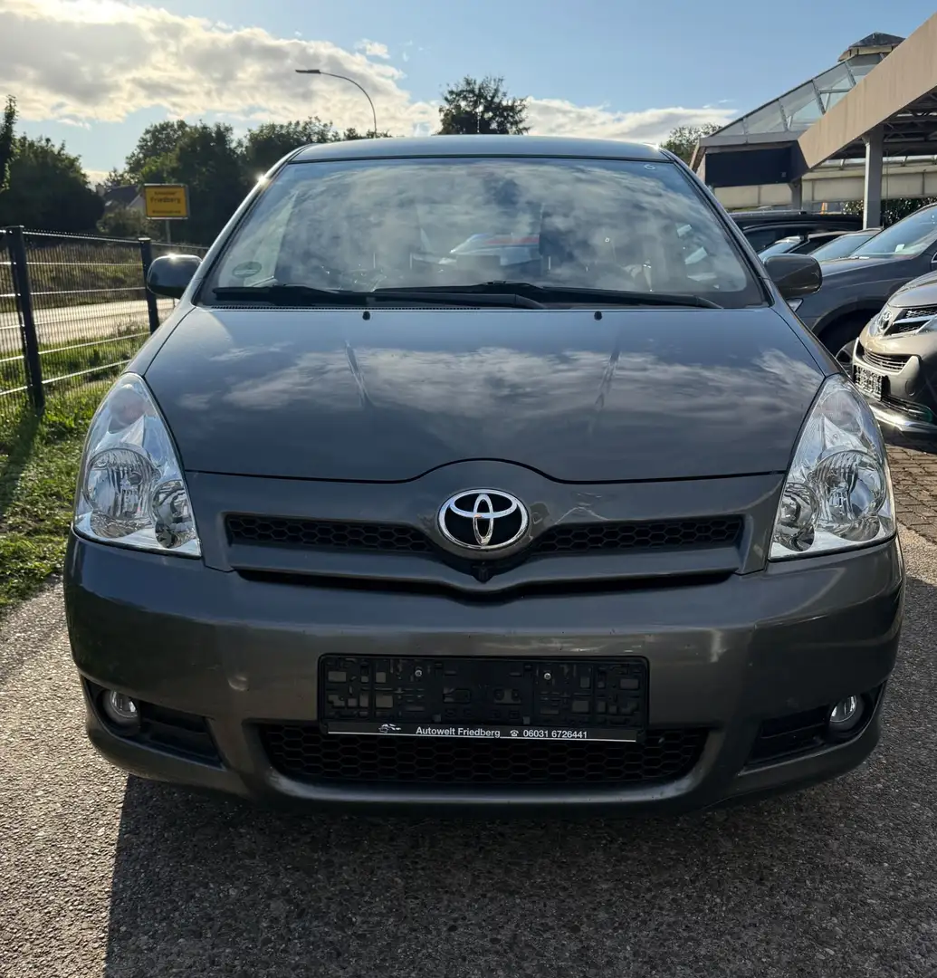 Toyota Corolla Verso 1.8 Execut. 7 Sitze * Navi * Automatik * Kamera Silber - 2