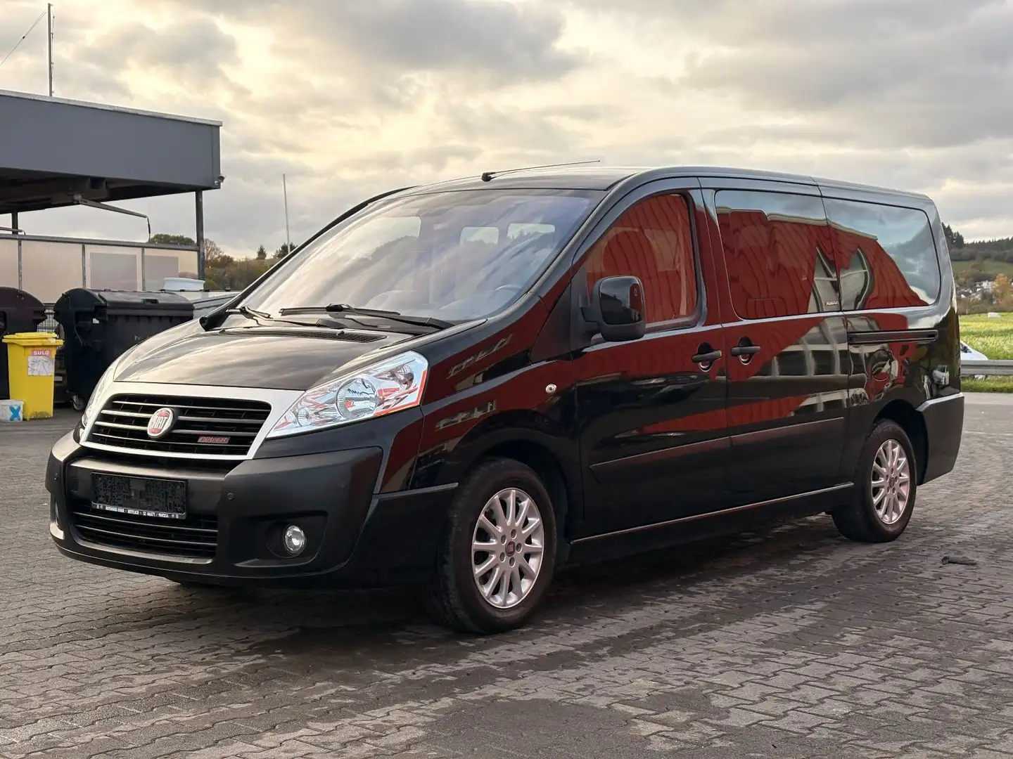 Fiat Scudo Panorama 2.0 ZH-NEU 8Sitzer 1Hand EU5 Noir - 1