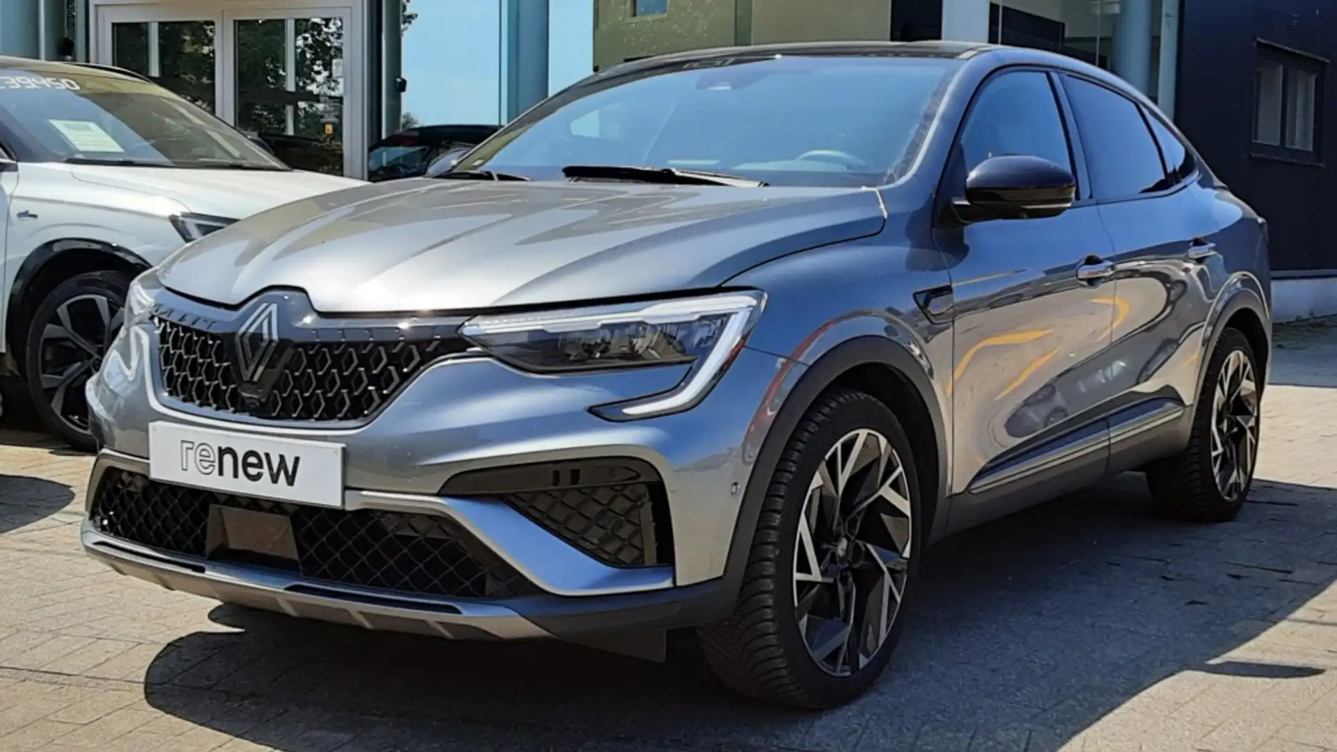 Renault Arkana 1.6 E-TECH Hybrid 145 Esprit Alpine Grijs - 1